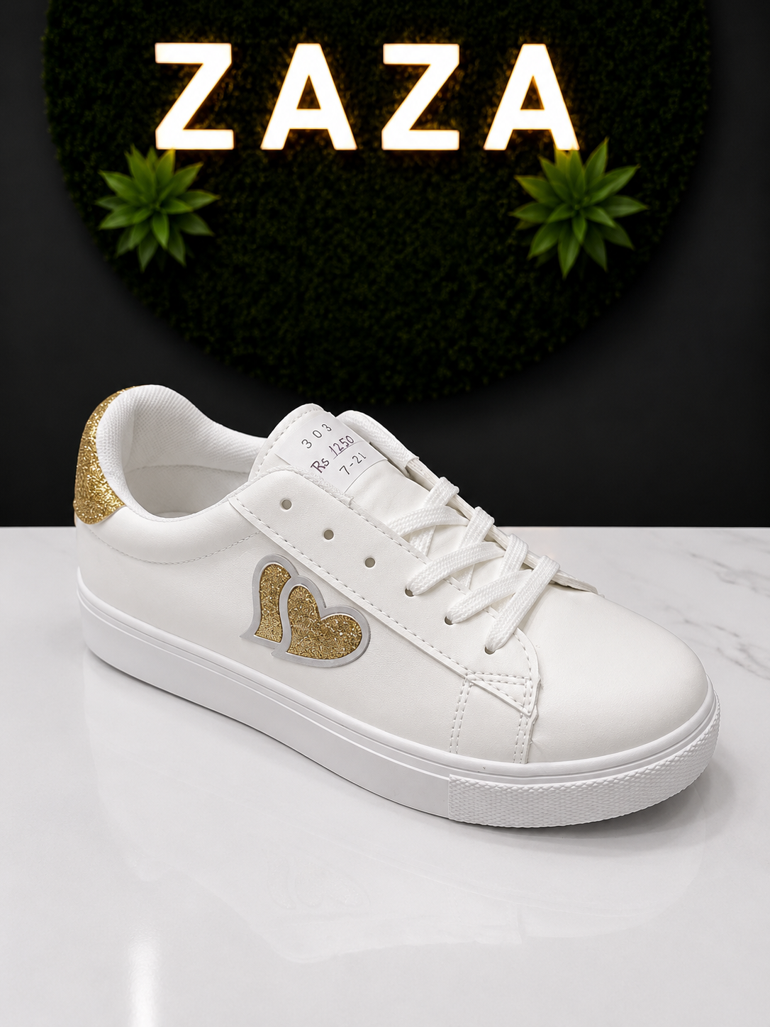 ZAZA Heart Charm Casual Sneaker