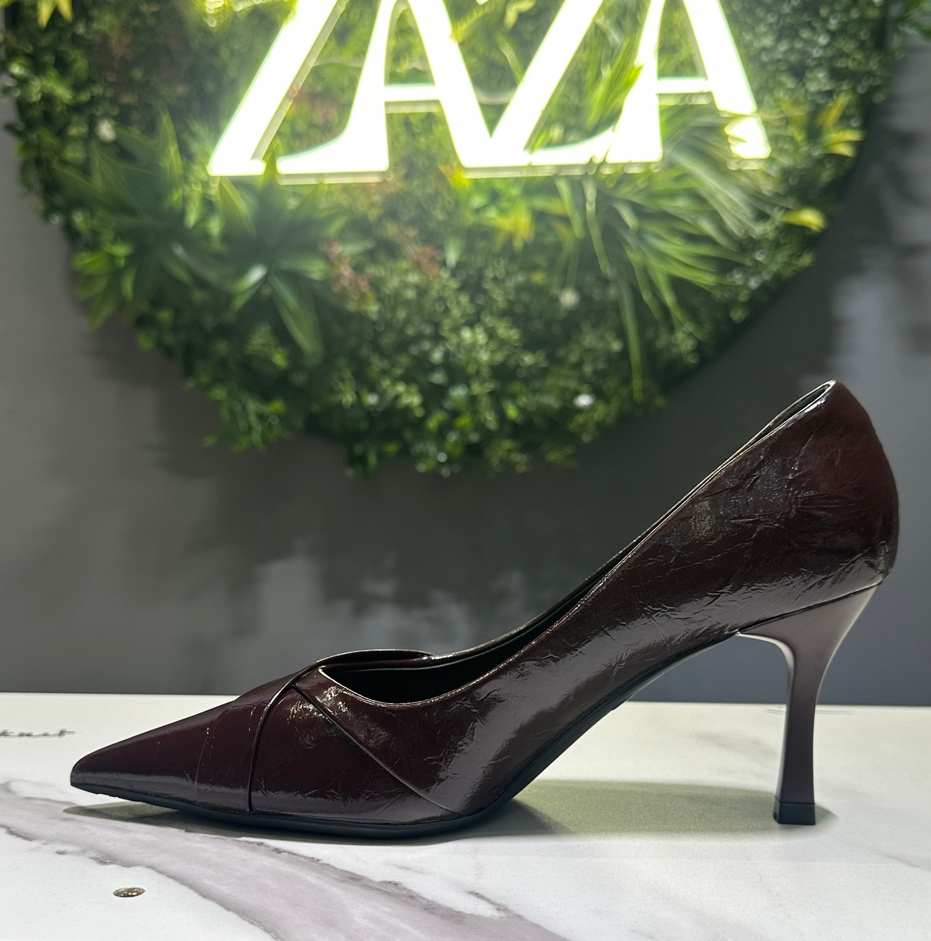 ZAZA Jade Pointed Heel – Off-White, Burgundy & Black