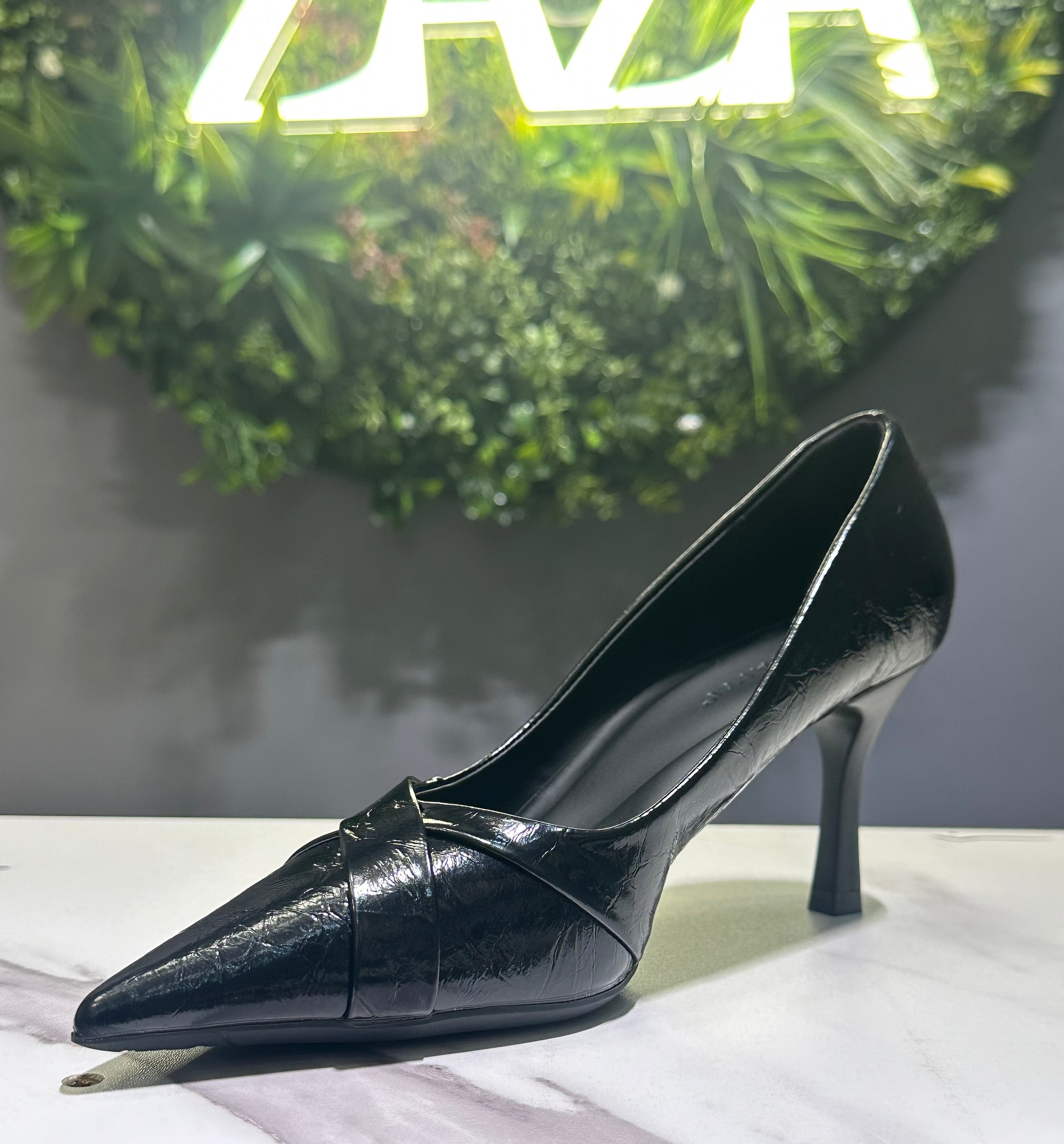 ZAZA Jade Pointed Heel – Off-White, Burgundy & Black
