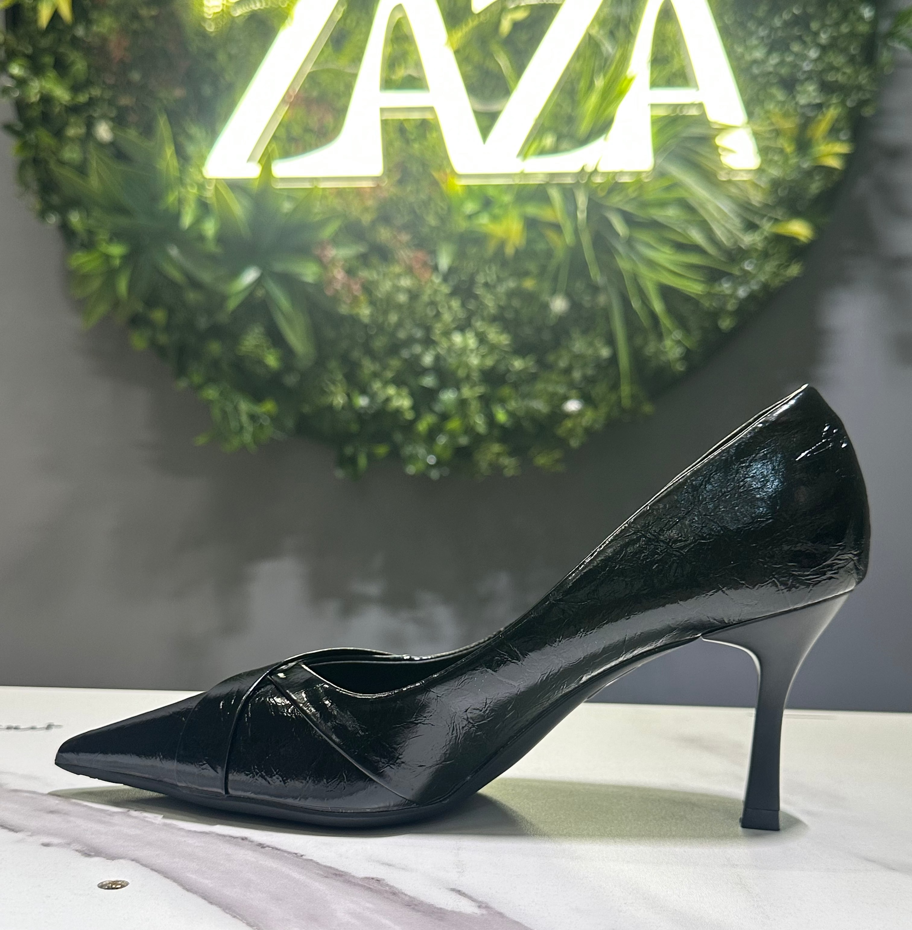 ZAZA Jade Pointed Heel – Off-White, Burgundy & Black
