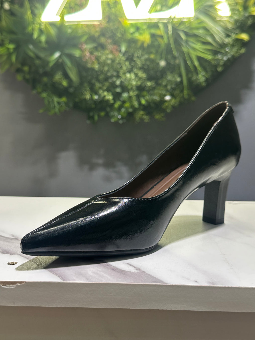 ZAZA Luna Classic Pointed Heel – Beige & Black