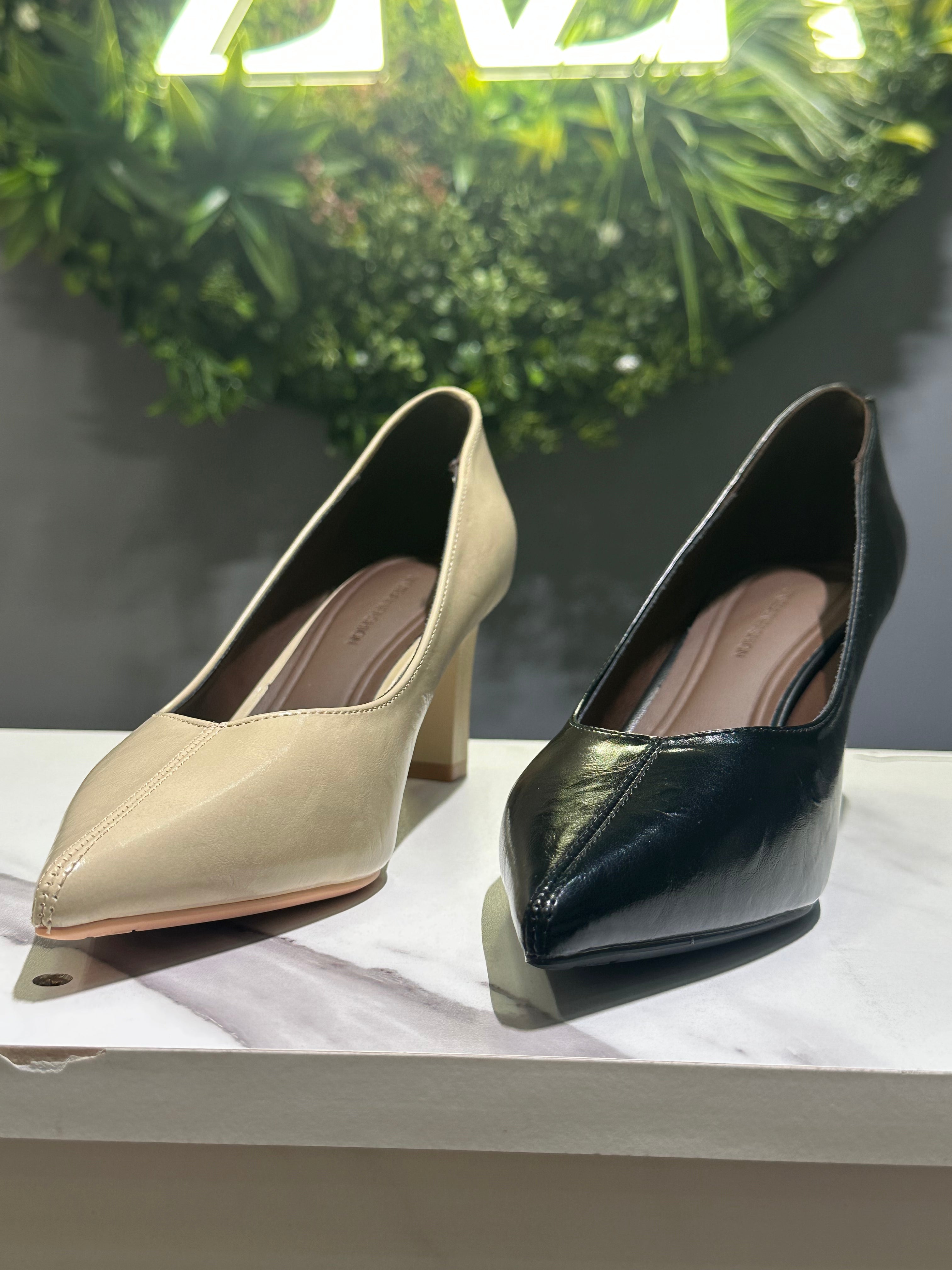 ZAZA Luna Classic Pointed Heel – Beige & Black