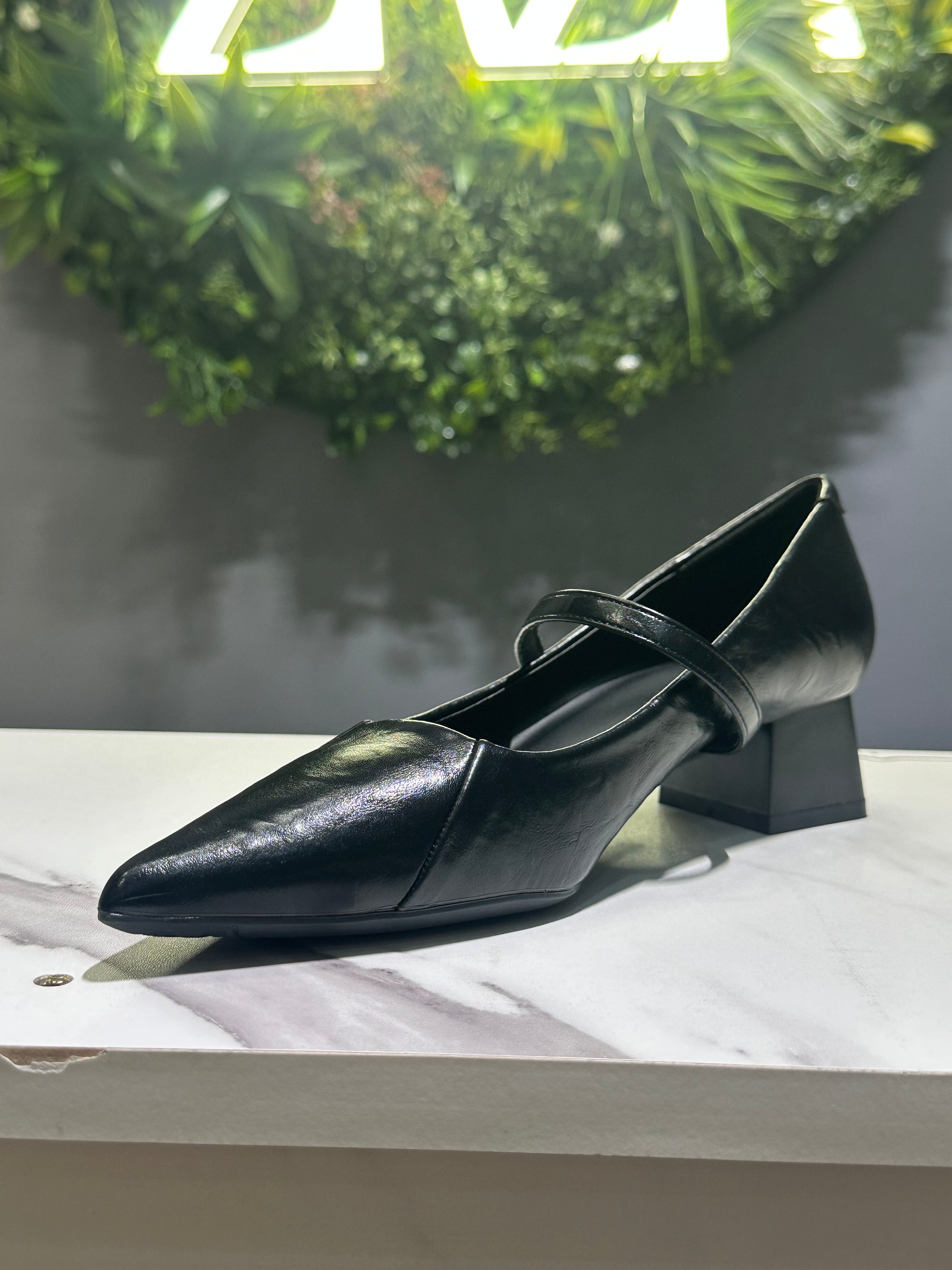 ZAZA Amara Strap Block Heel – Off-White & Black