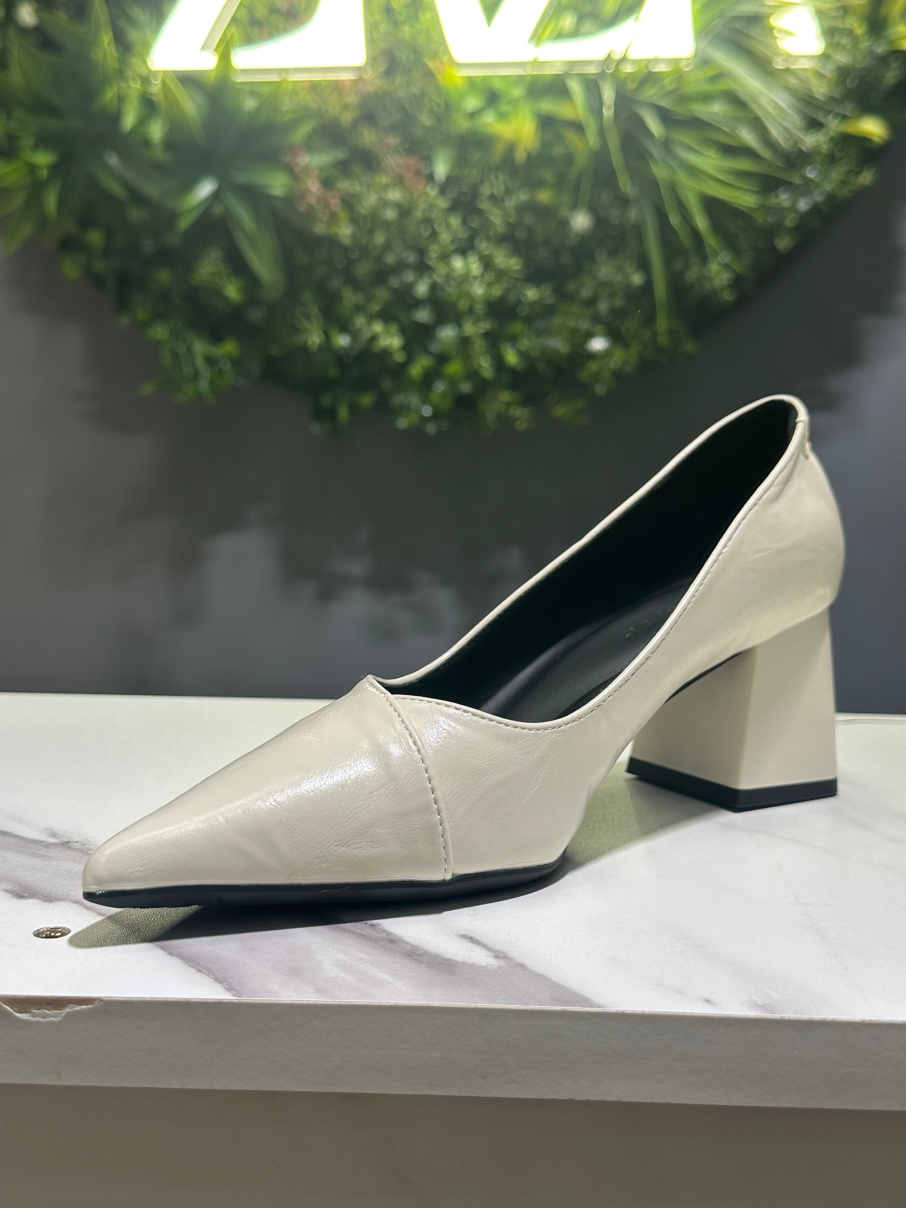 ZAZA Amara Strap Block Heel – Off-White & Black