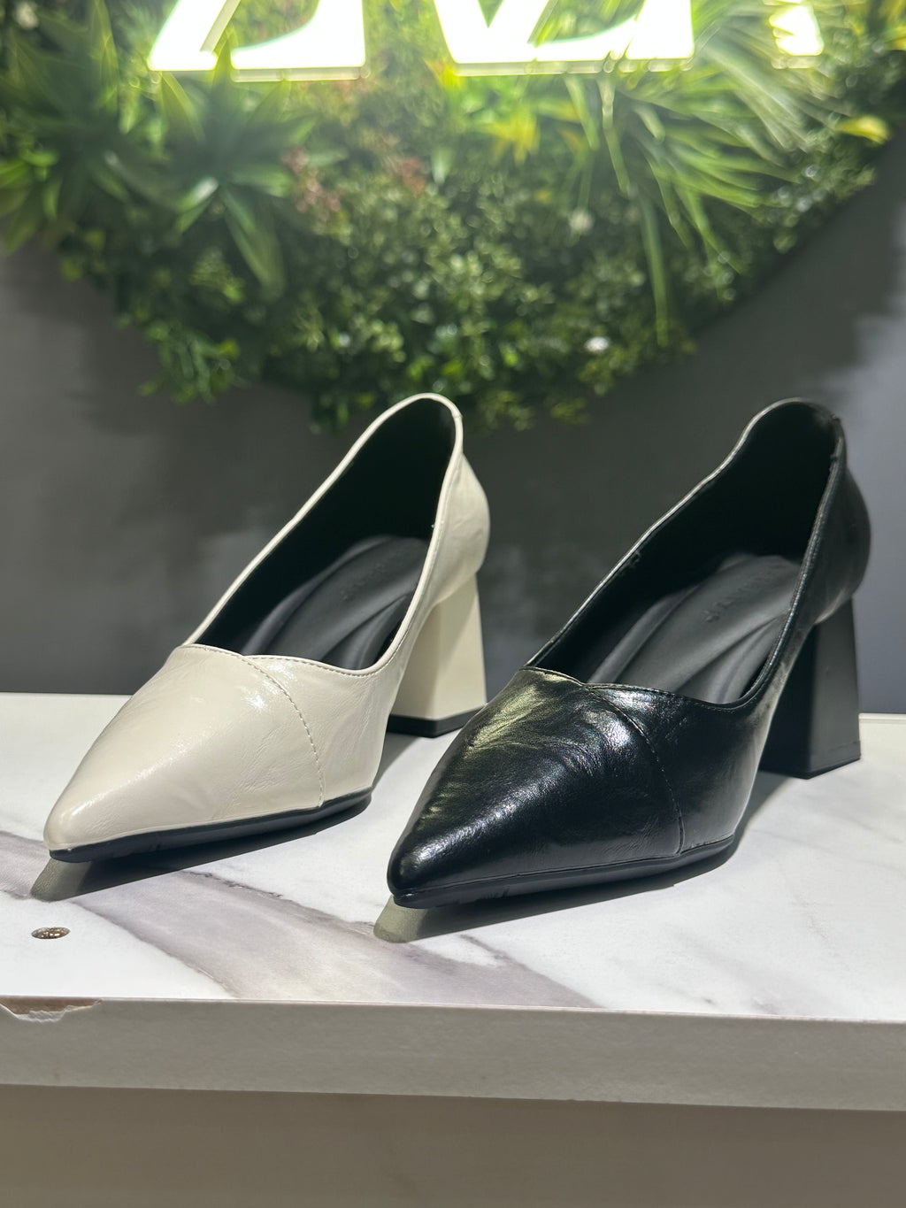 ZAZA Ria Classic Pointed Block Heel – Off-White & Black