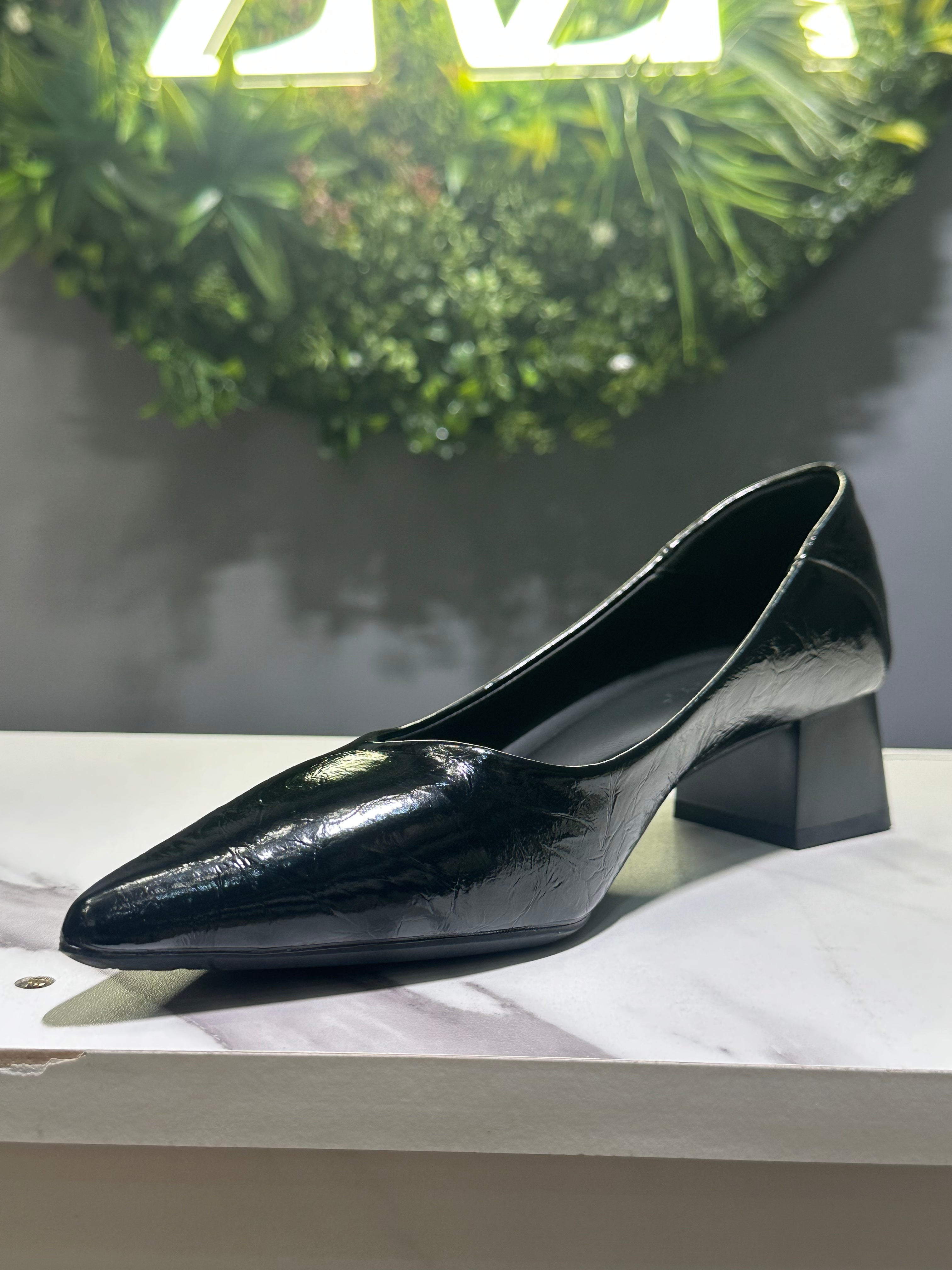 ZAZA Solana Elegant Pointed Block Heel – Dark Brown, Off-White & Black