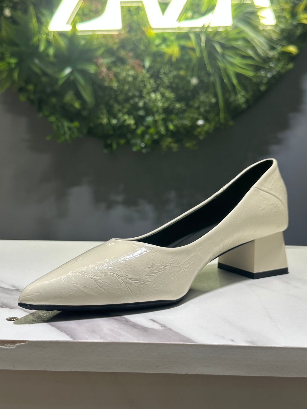 ZAZA Solana Elegant Pointed Block Heel – Dark Brown, Off-White & Black