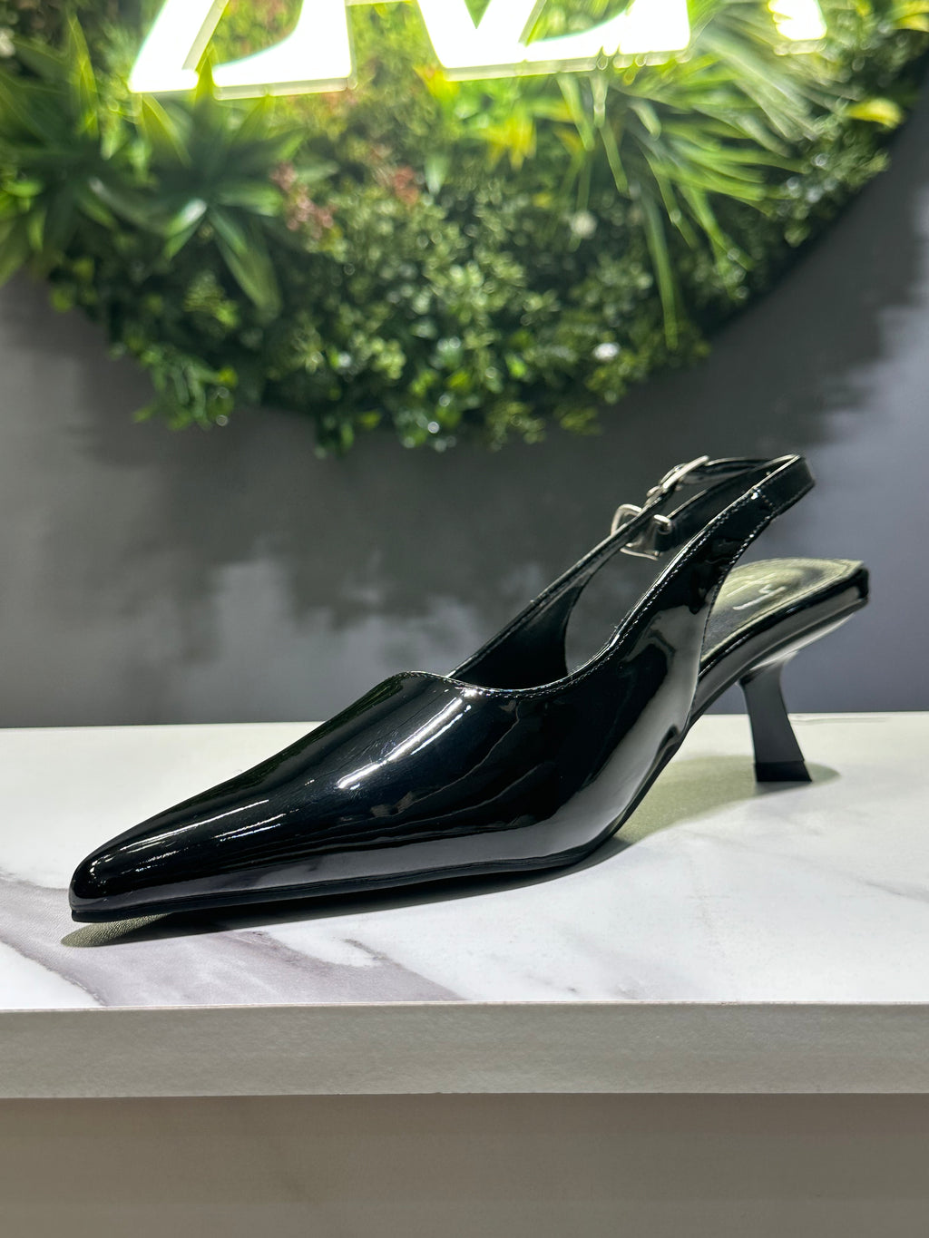 ZAZA VIVA - Gloss Slingback Pumps – Pointed Toe Low Heel (Beige & Black)