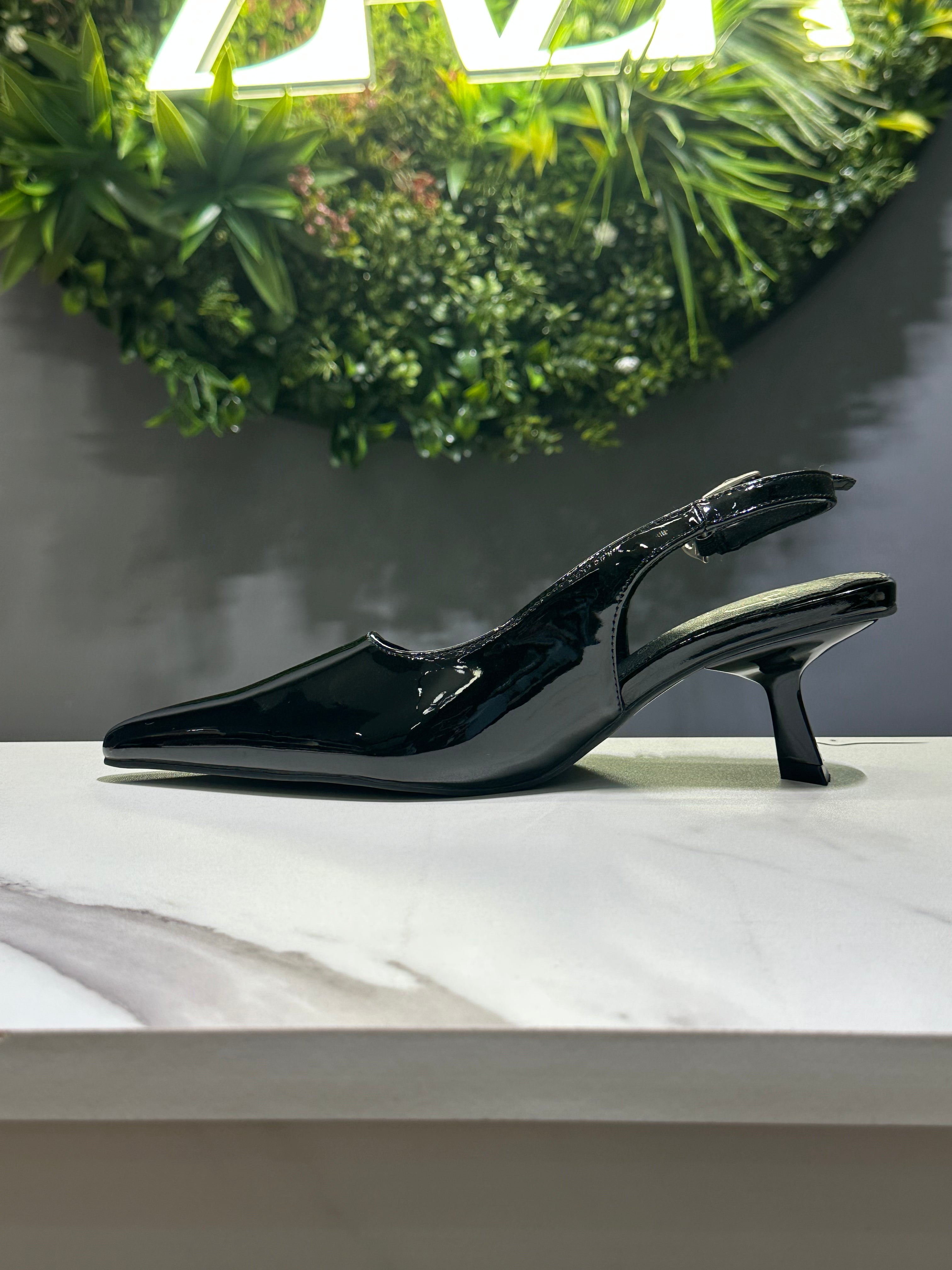 ZAZA VIVA - Gloss Slingback Pumps – Pointed Toe Low Heel (Beige & Black)