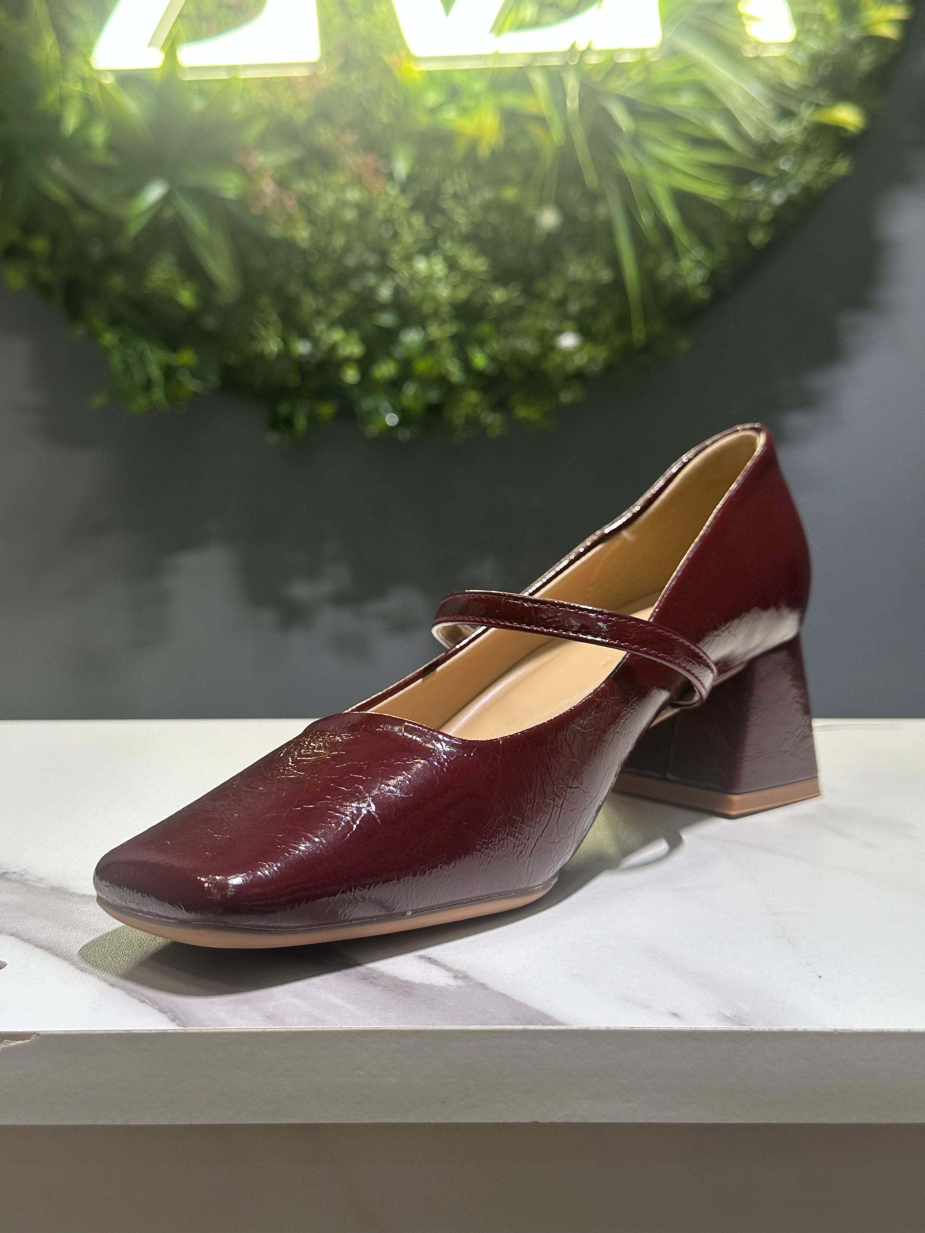ZAZA Amélie – Burgundy Strap Block Heel Pumps