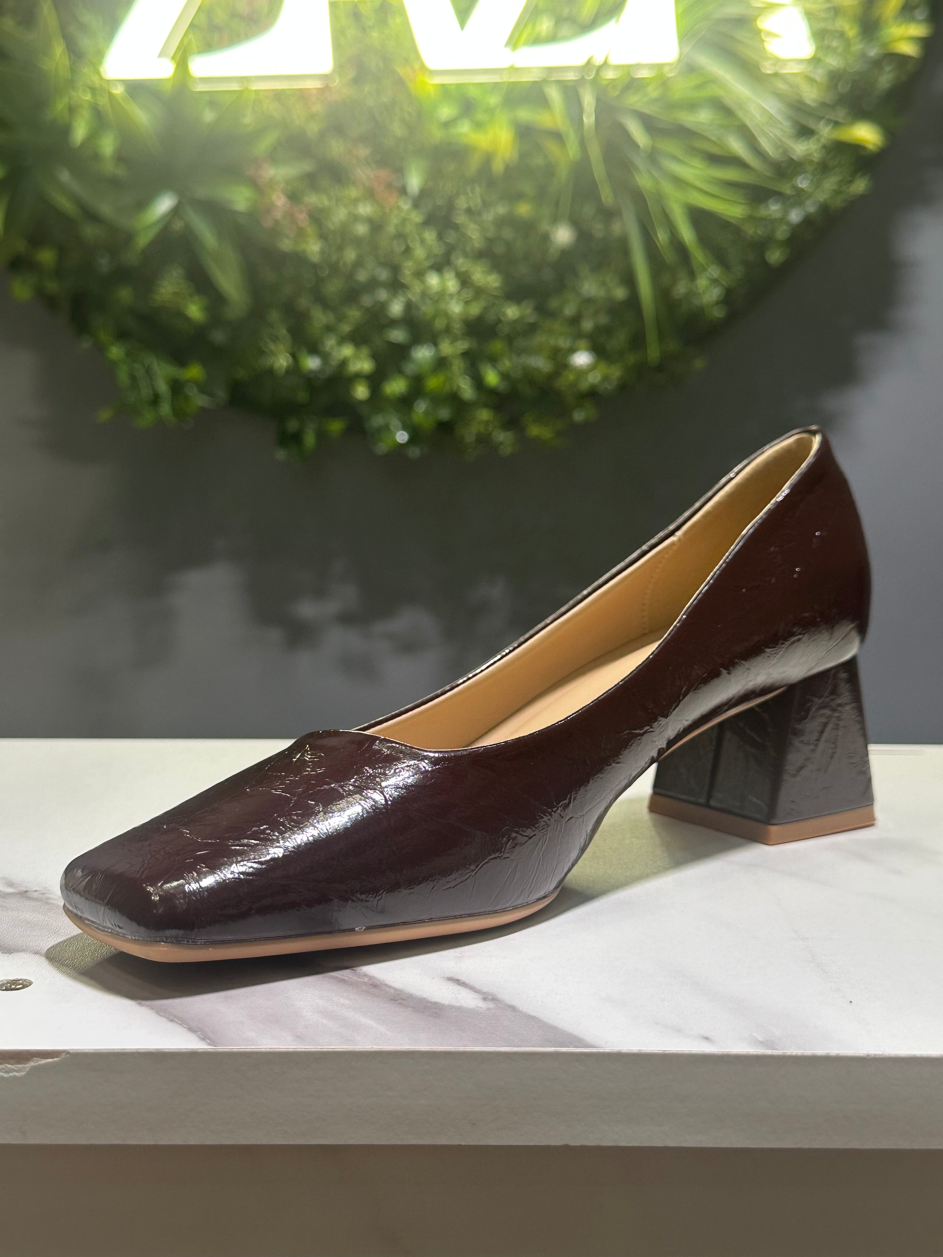 ZAZA Sophie – Classic Square Heel Pumps