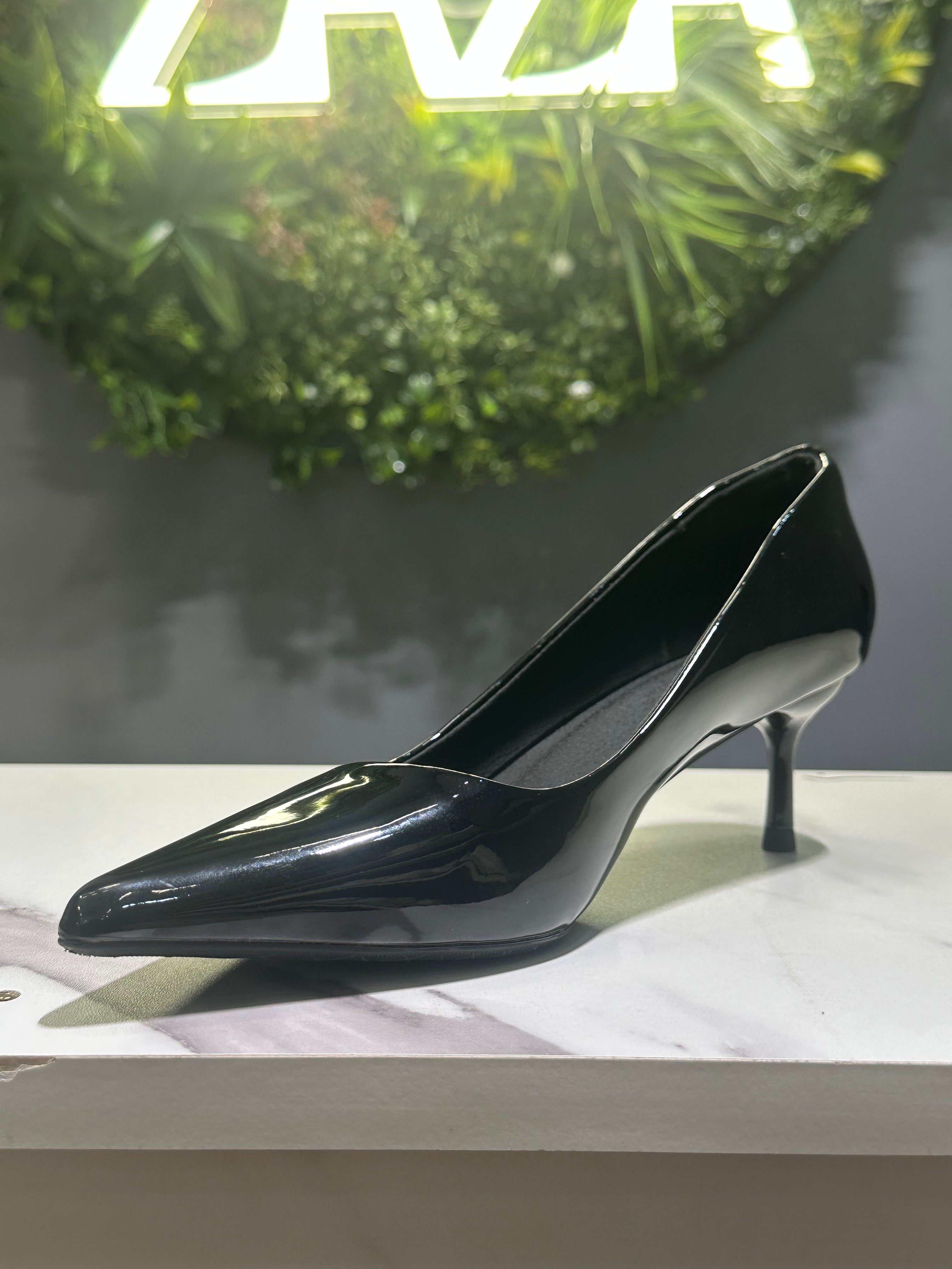 ZAZA Bianca – Glossy Slim Heel Pumps