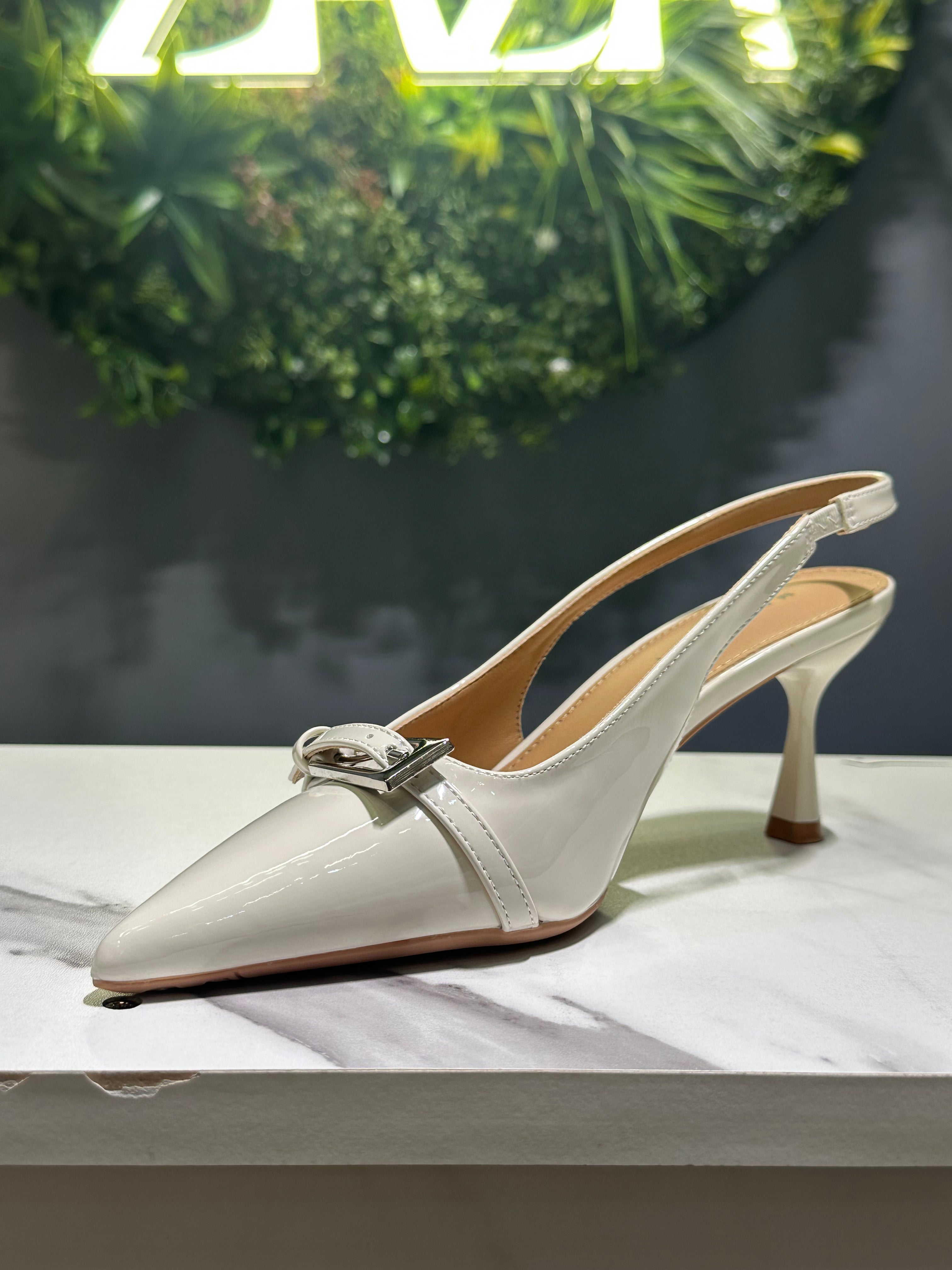 ZAZA Vivienne – Buckle Detail Slingback Heels