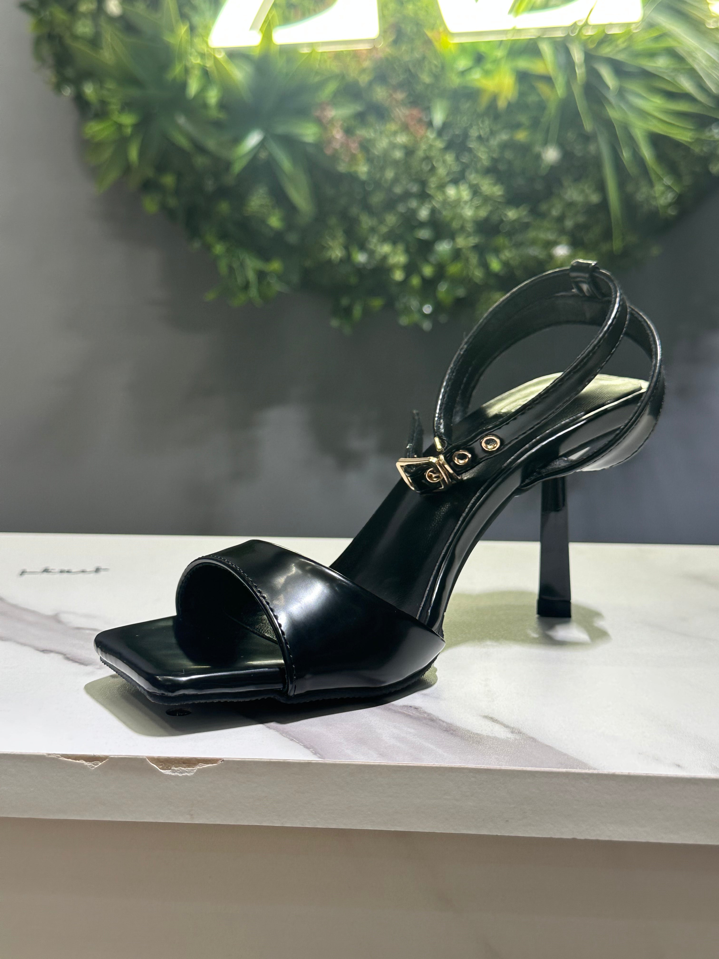ZAZA Noir – Statement Ankle Strap Heels