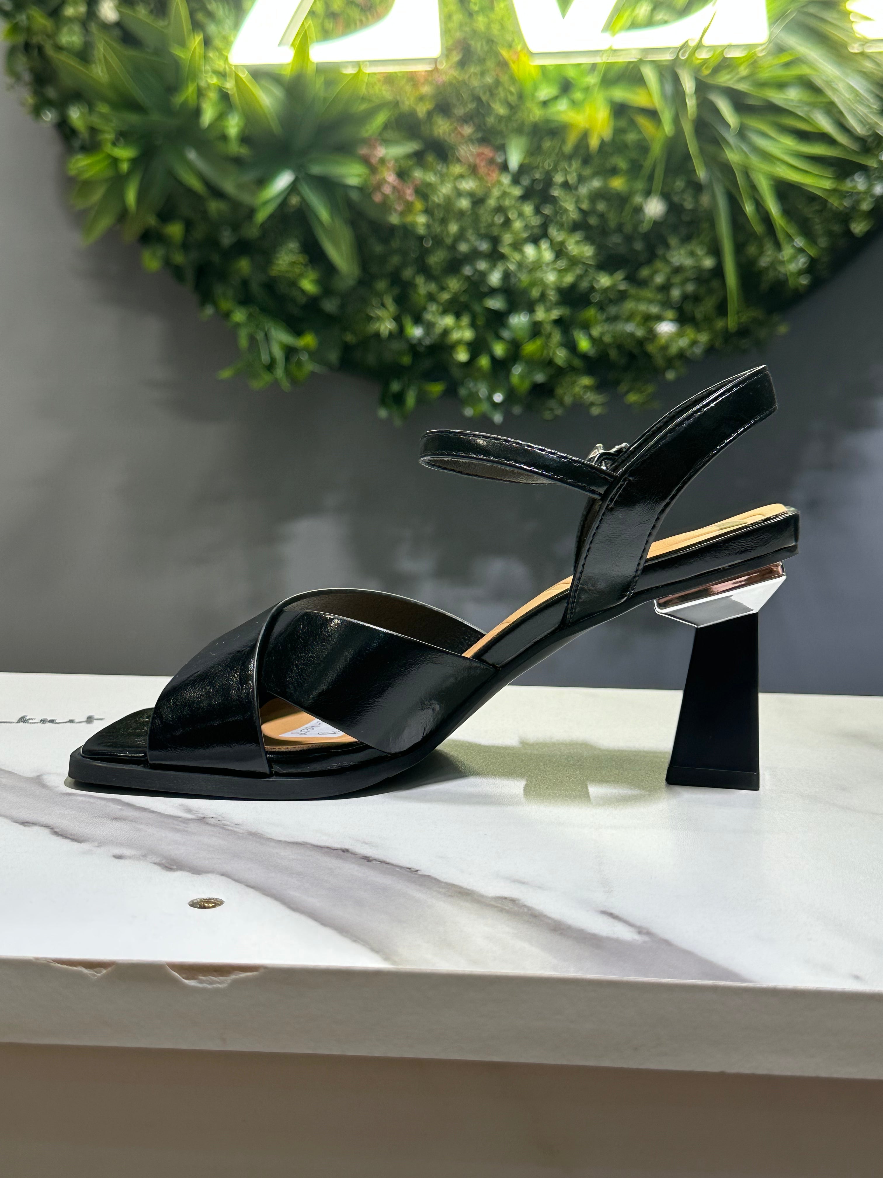 ZAZA Alina – Cross Strap Block Heel Sandals