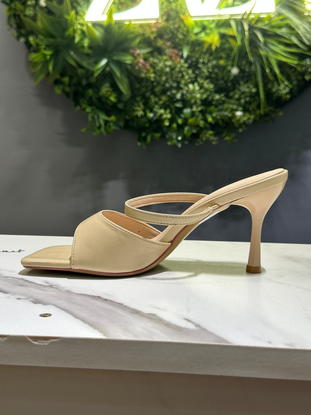 ZAZA Elodie – Minimal Strap Slim Heels