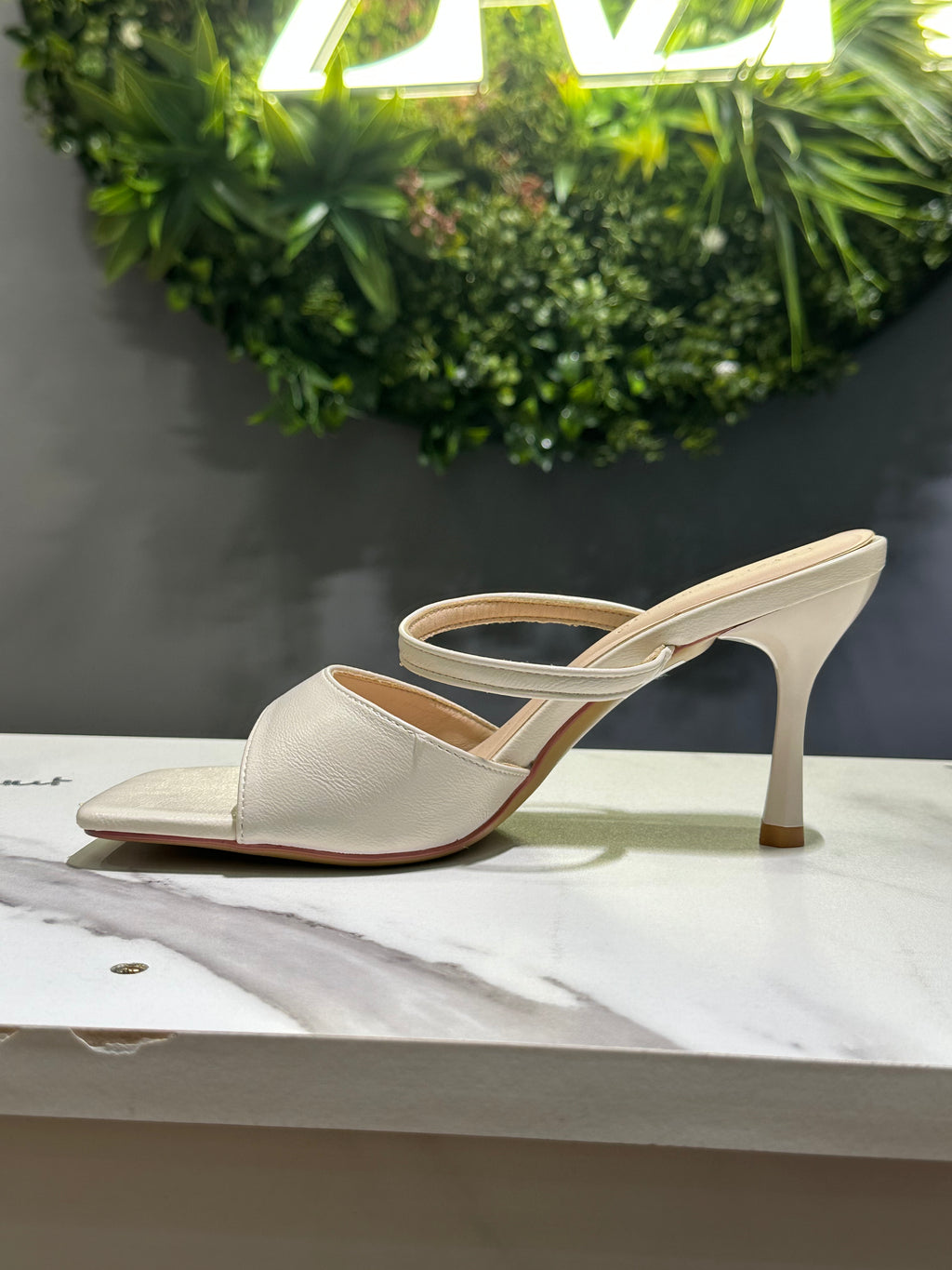 ZAZA Elodie – Minimal Strap Slim Heels