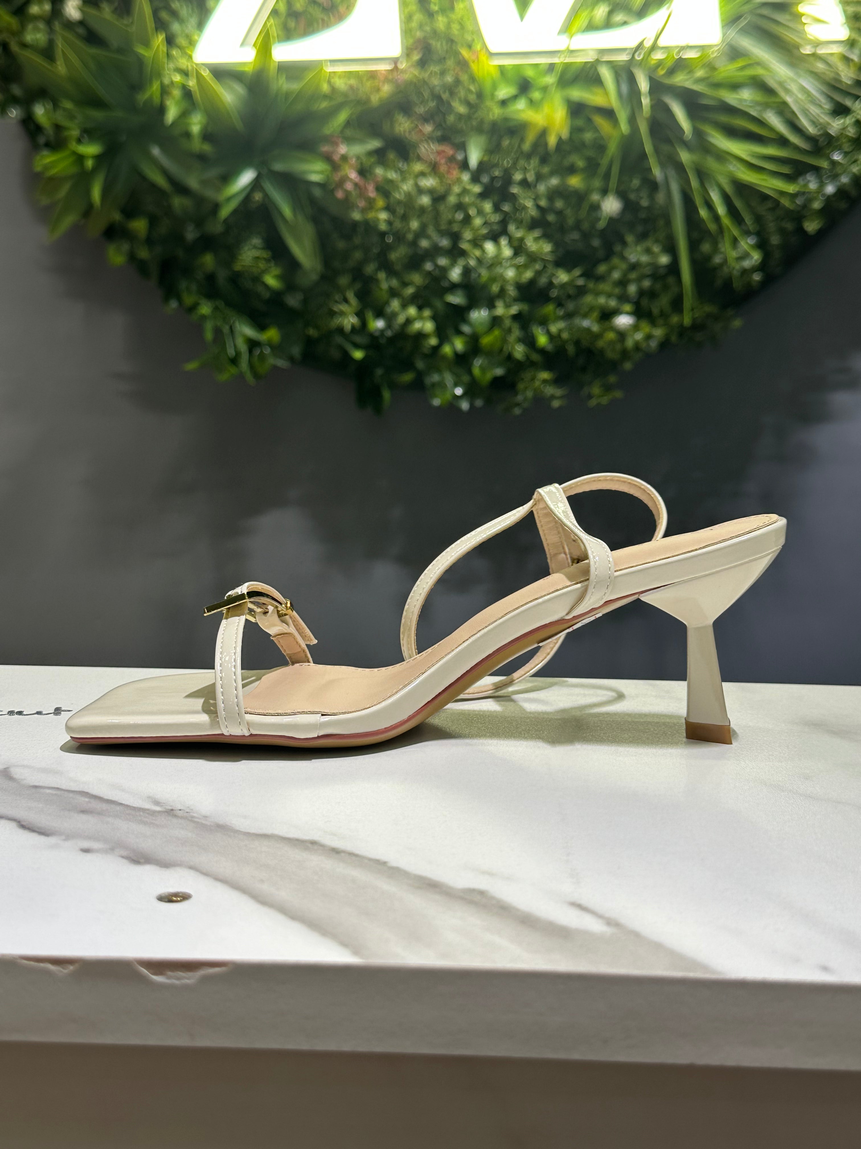 ZAZA Isolde – Buckle Detail Slim Heel Sandals