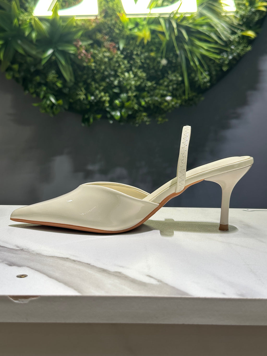 ZAZA Lucienne – Glossy Slingback Slim Heels