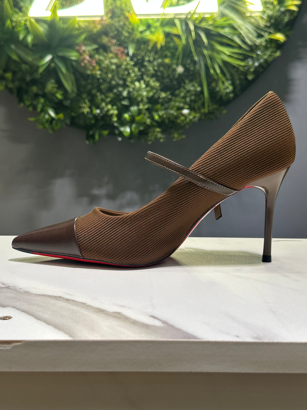 ZAZA Estelle – Textured Strap Slim Heels