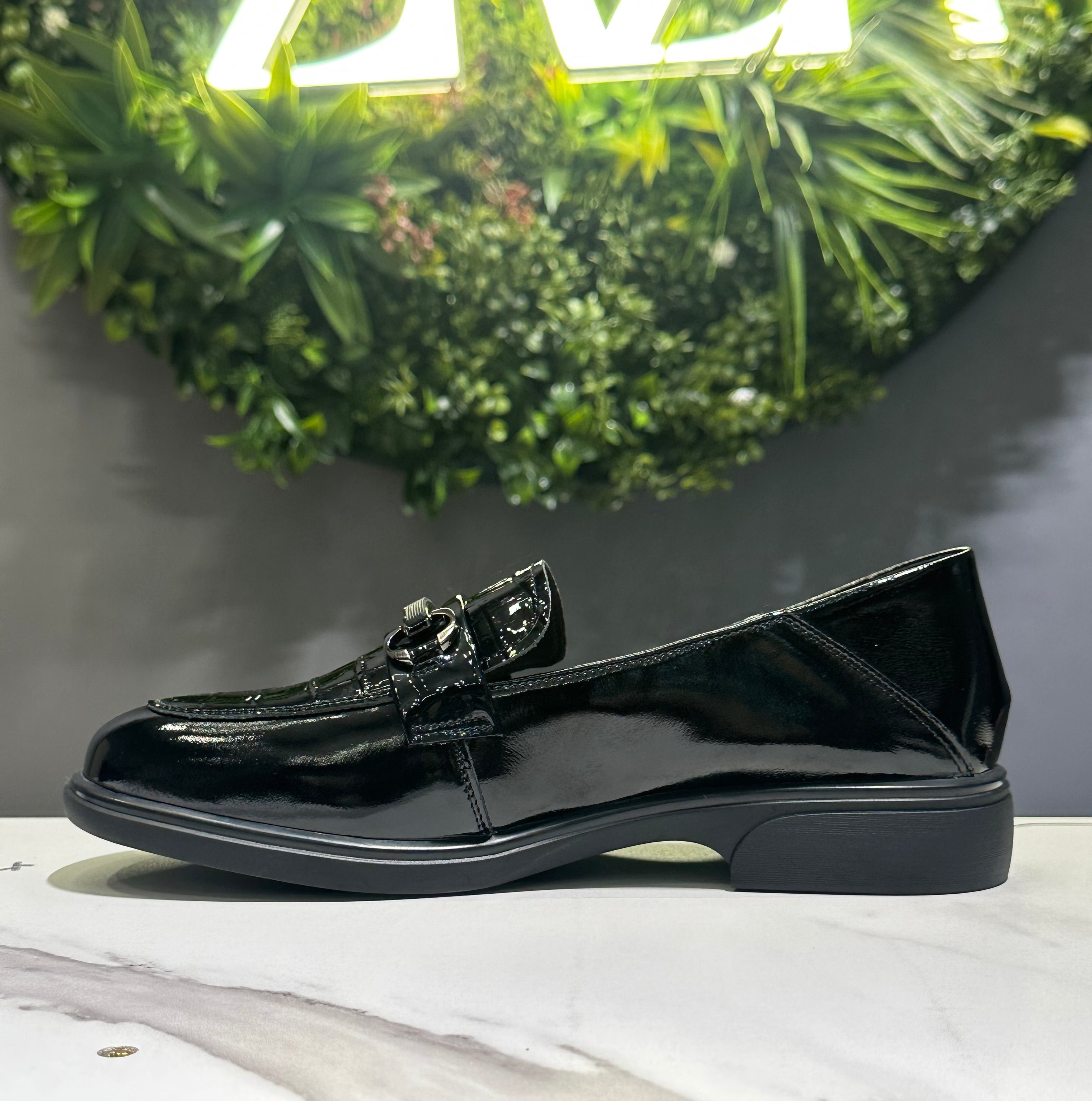 ZAZA Arden – Glossy Platform Loafers