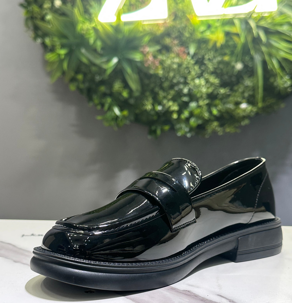 ZAZA Harper – Modern Platform Loafers