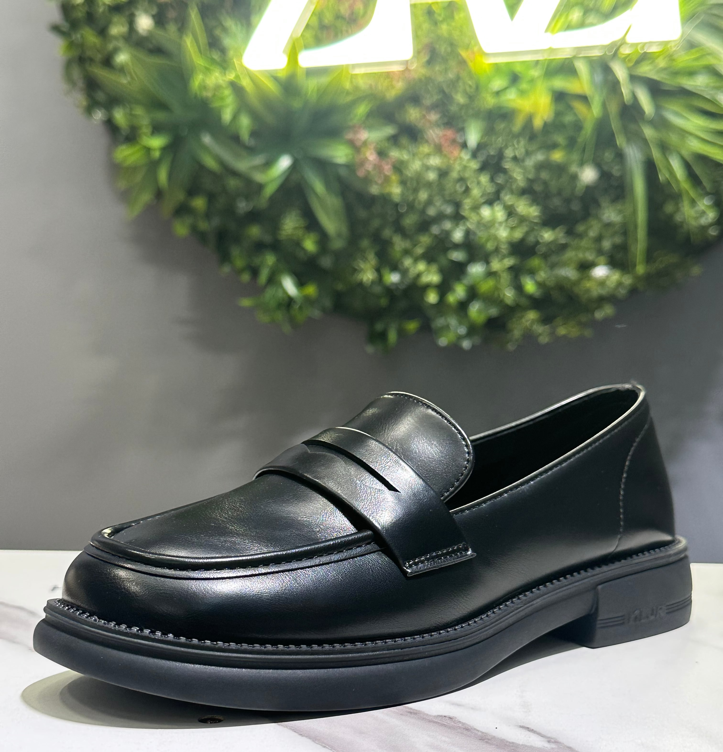 ZAZA Harper – Modern Platform Loafers