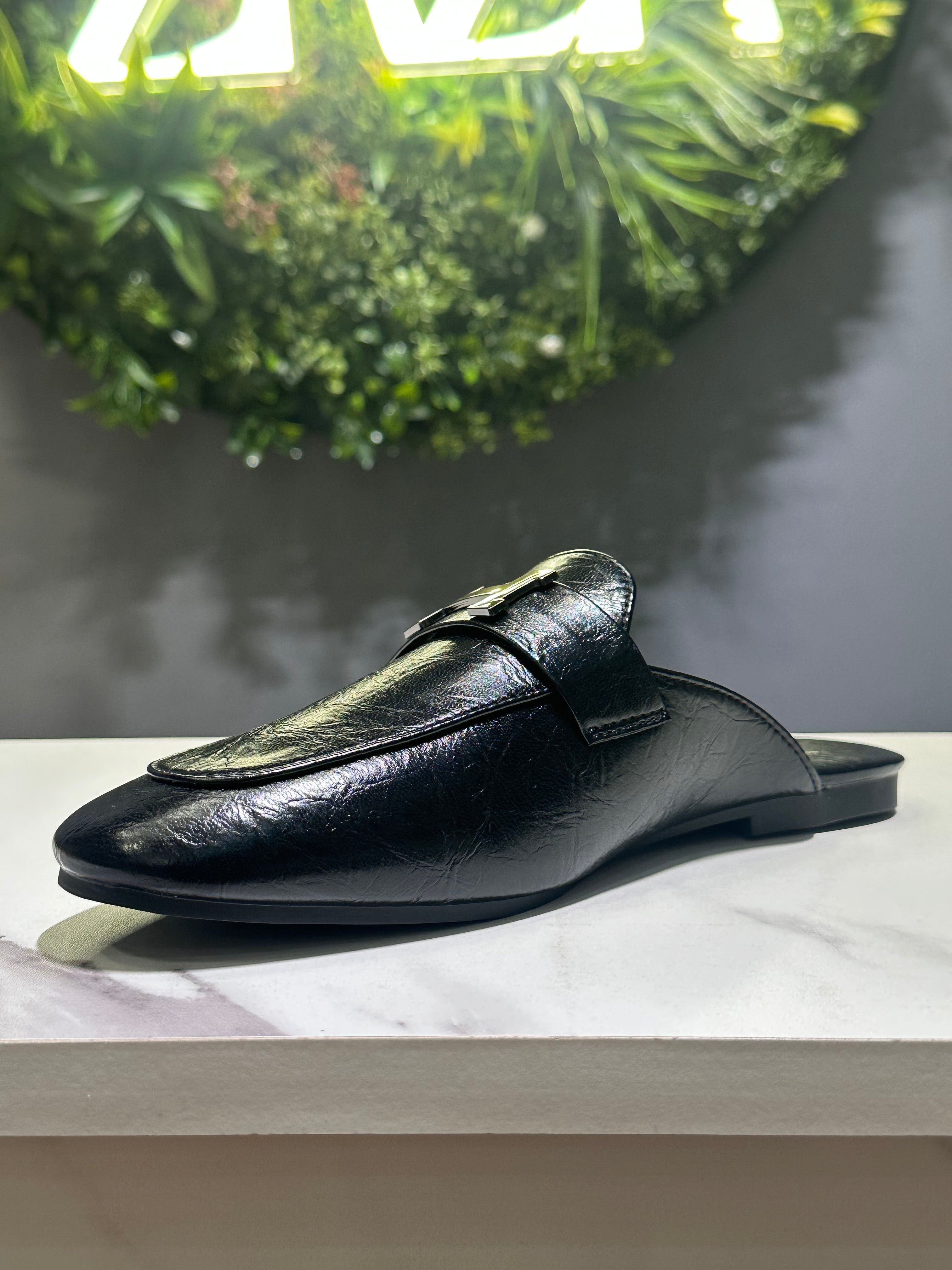 ZAZA Amara Luxe Mule – Women’s Flat Slip-On