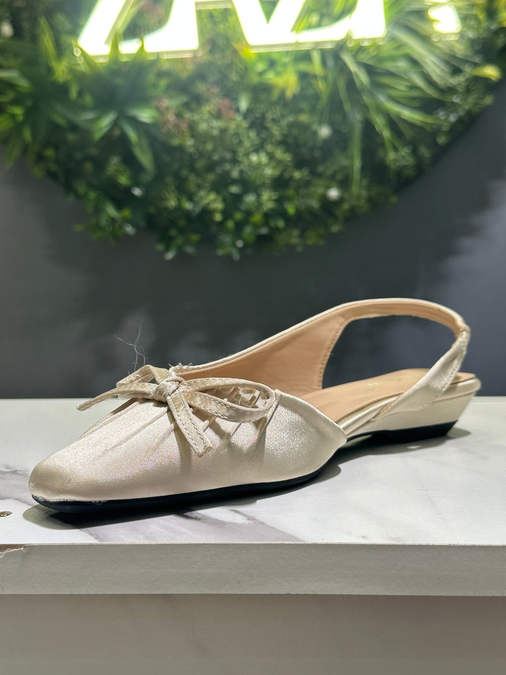 ZAZA Celeste – Gold Slingback Ballet Flats