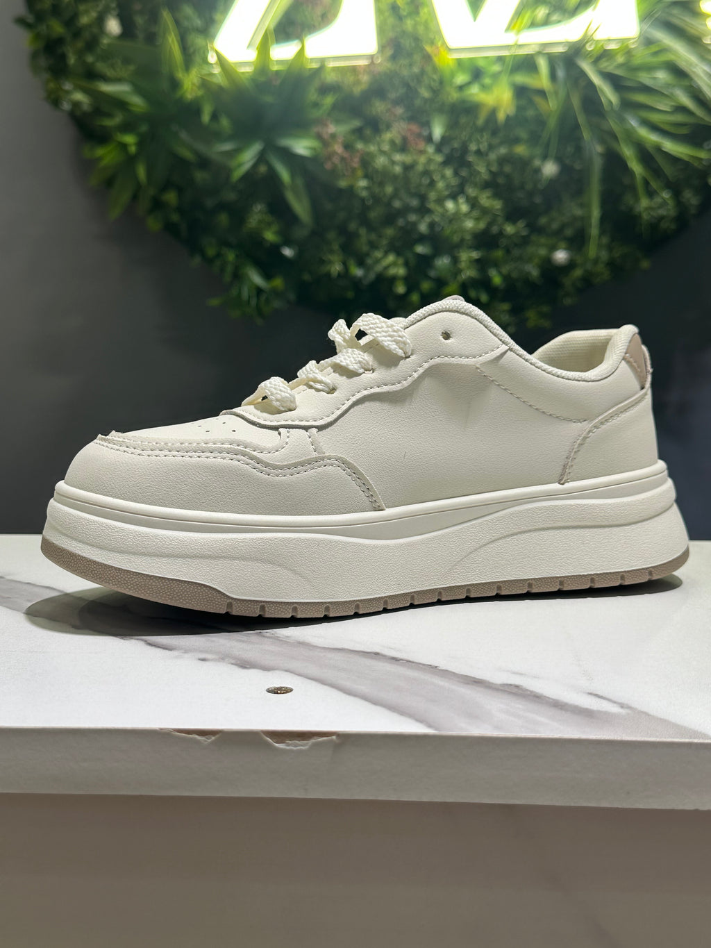 ZAZA Elena – Minimal Platform Sneakers
