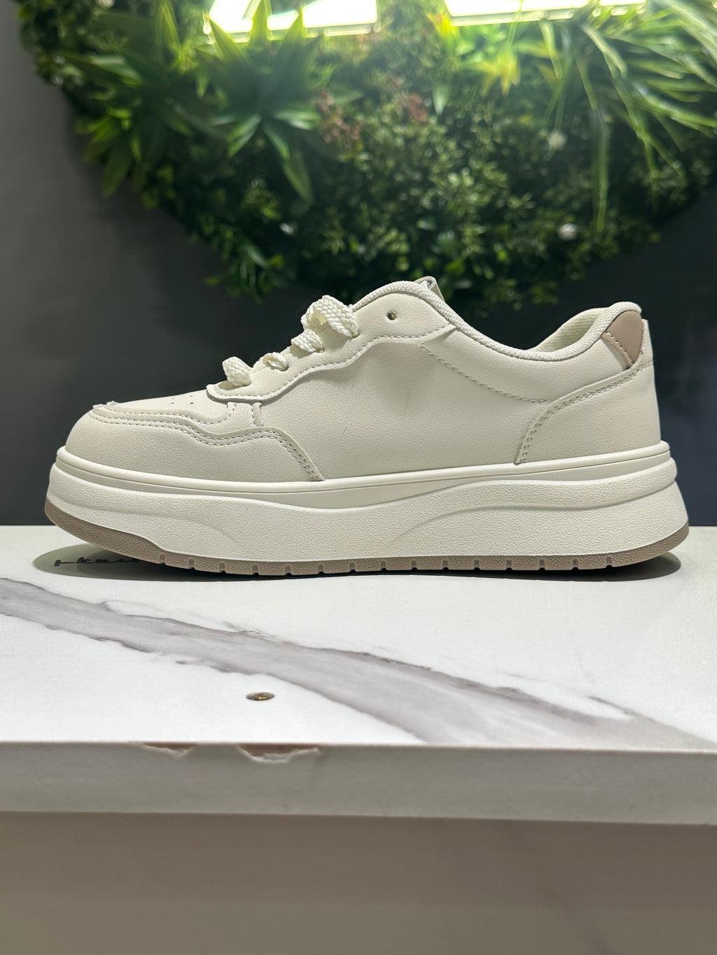 ZAZA Elena – Minimal Platform Sneakers