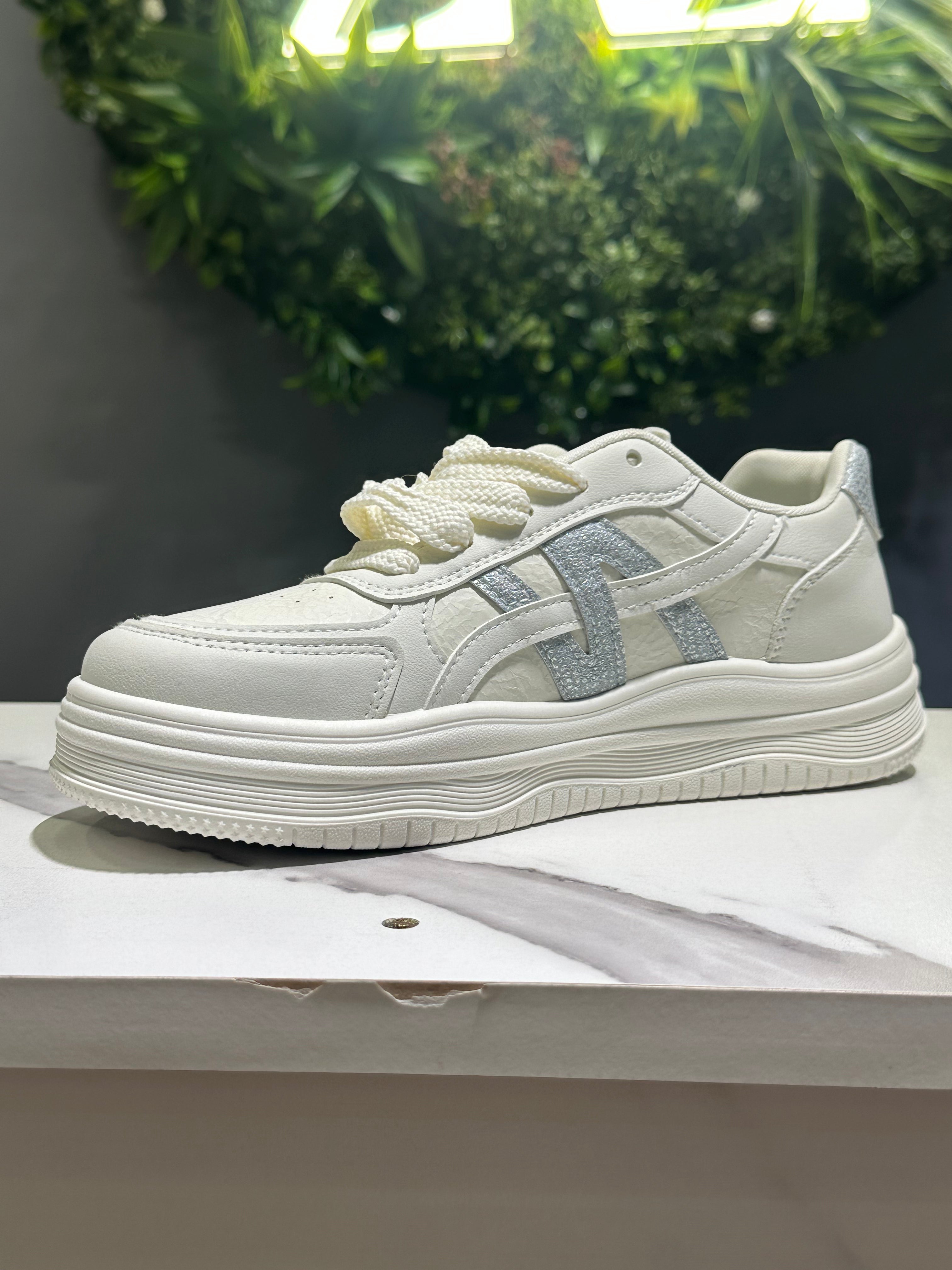ZAZA Lena – Glitter Detail Platform Sneakers