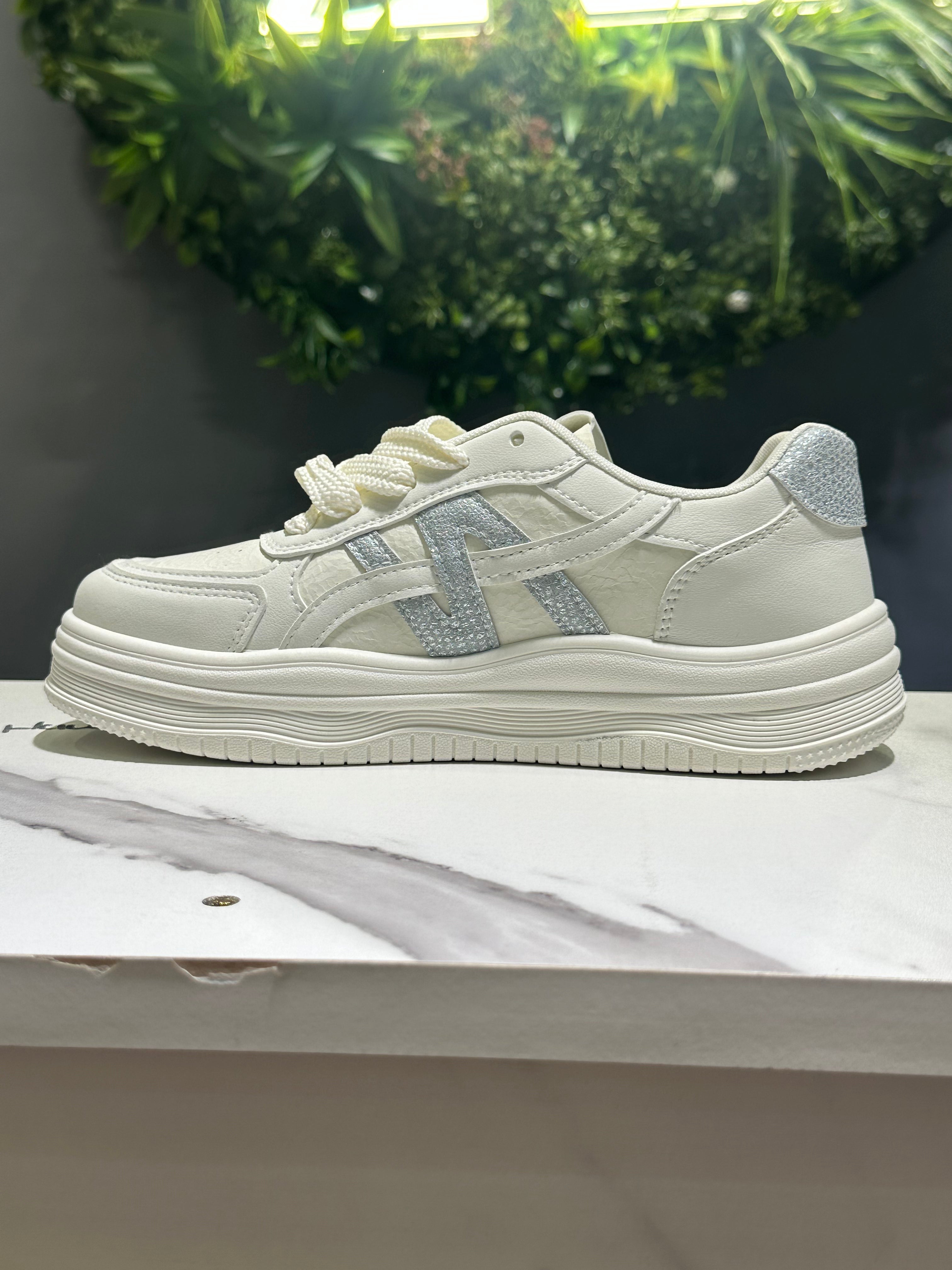 ZAZA Lena – Glitter Detail Platform Sneakers