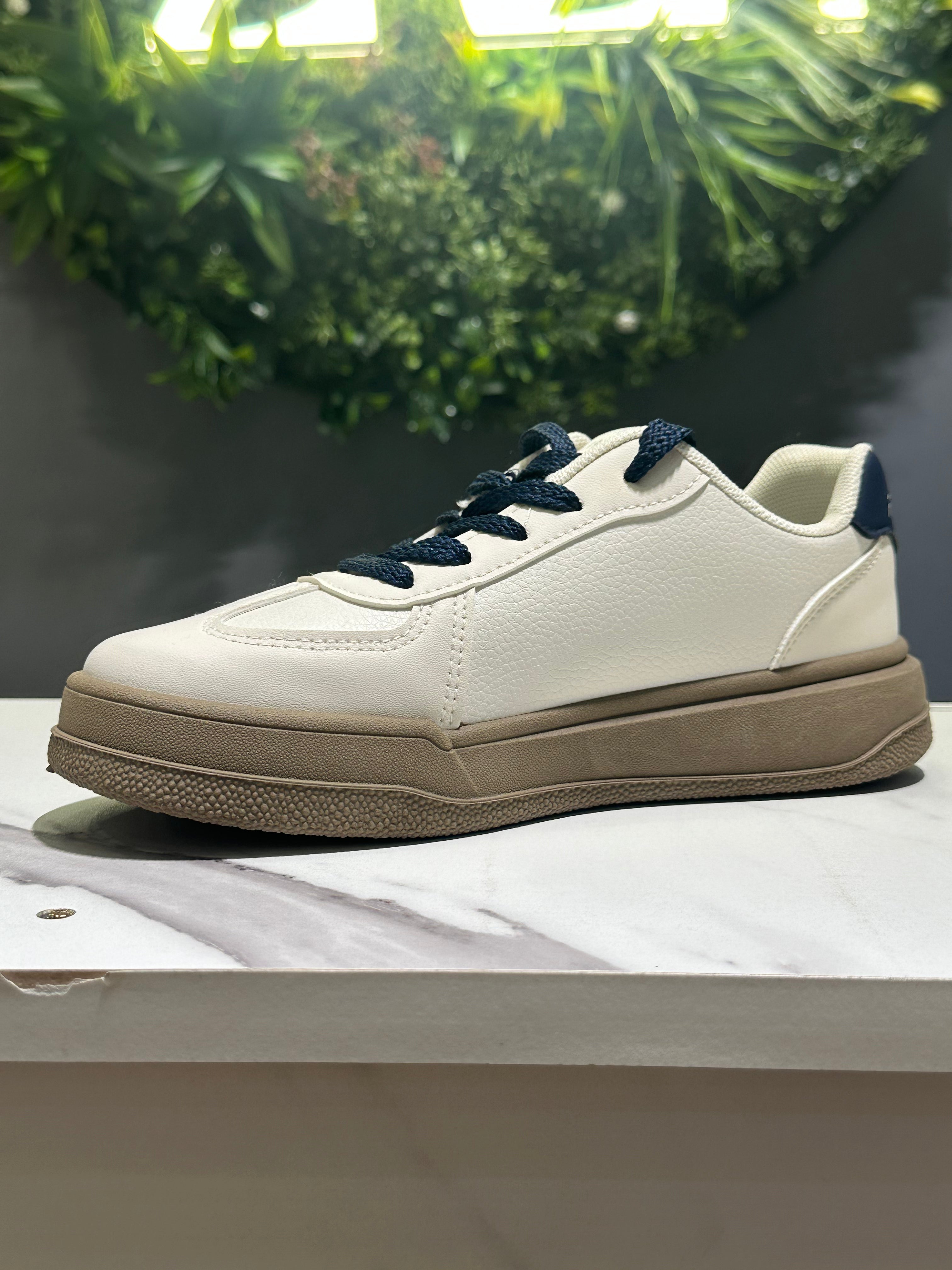 ZAZA Tara – Minimal Contrast Platform Sneakers