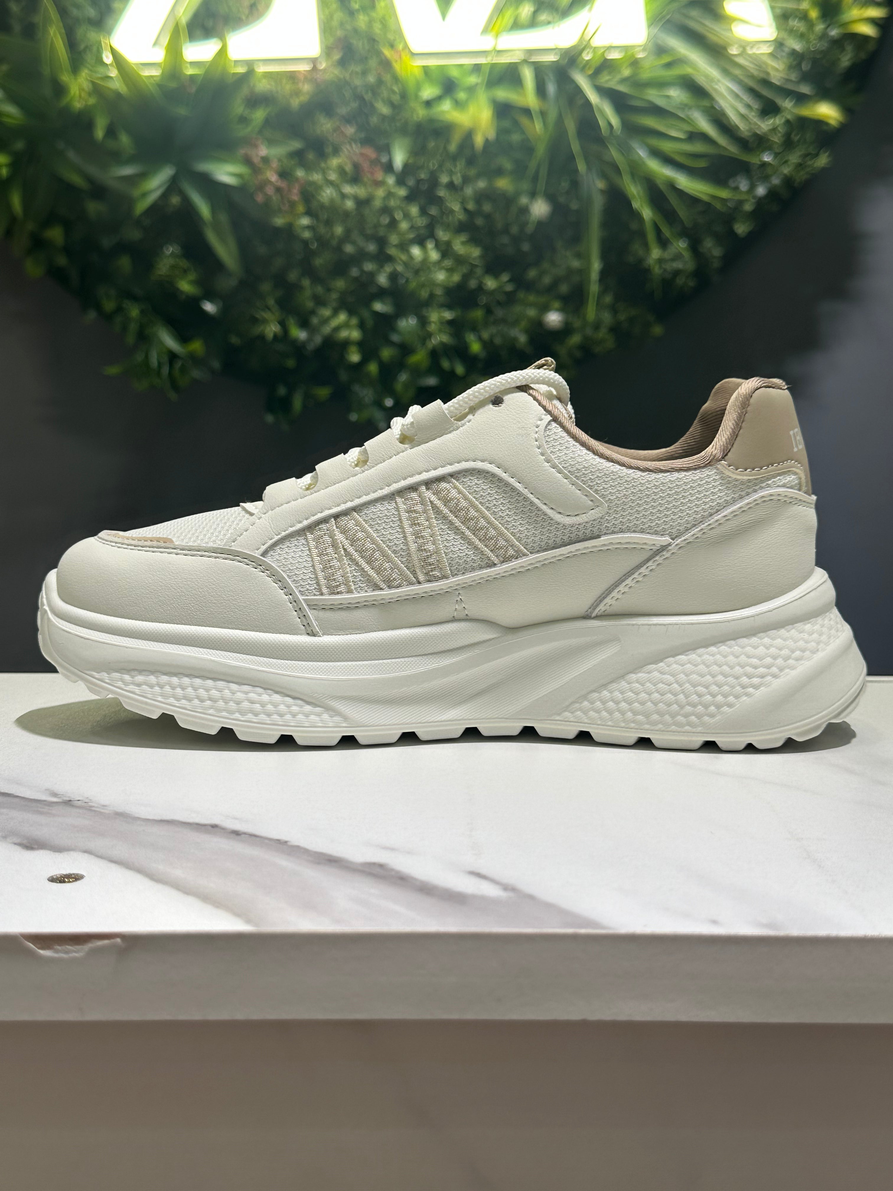 ZAZA Gloria – Textured Platform Sneakers