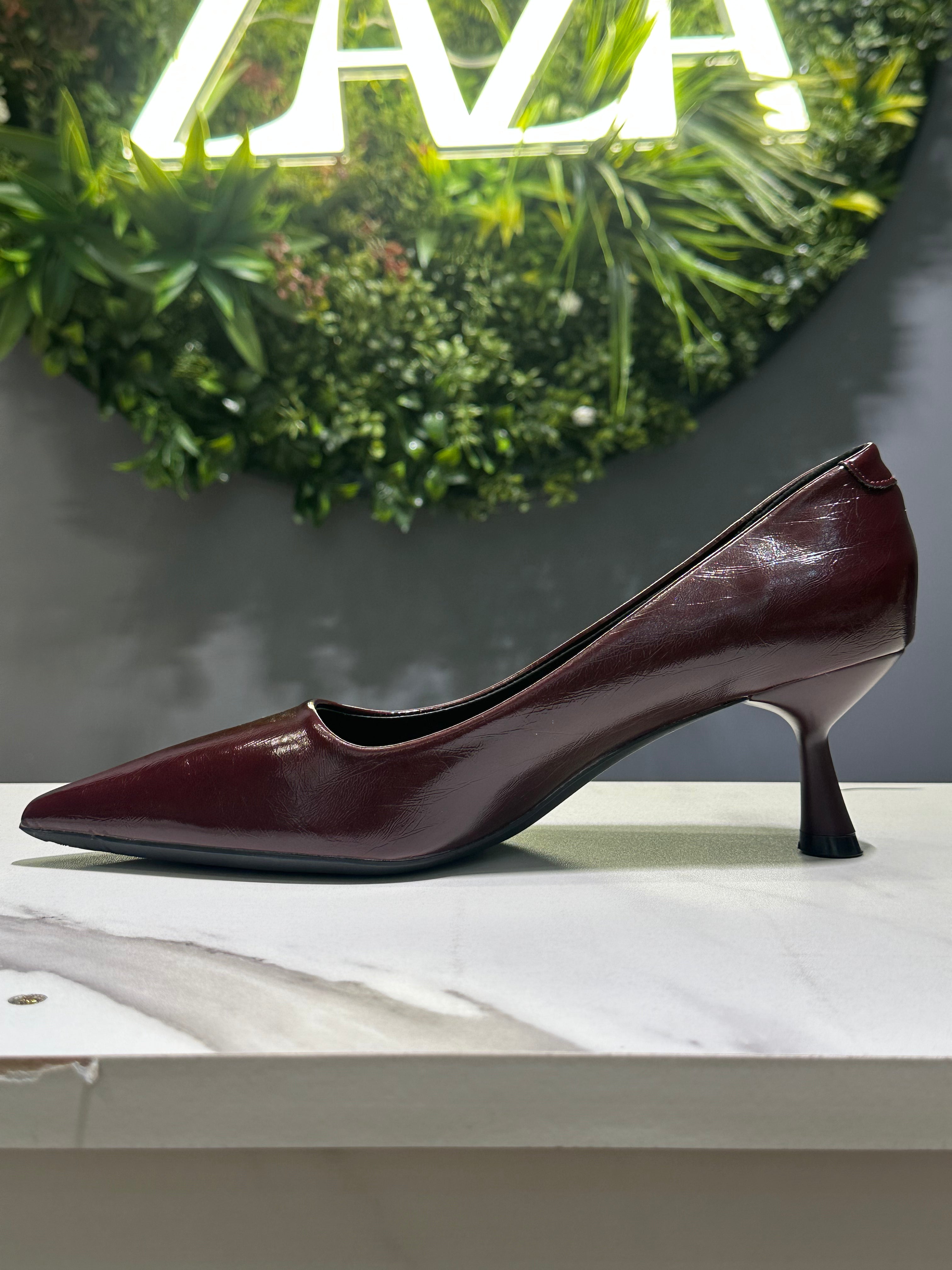 ZAZA Bella – Elegant Pointed Mid-Heel Pumps