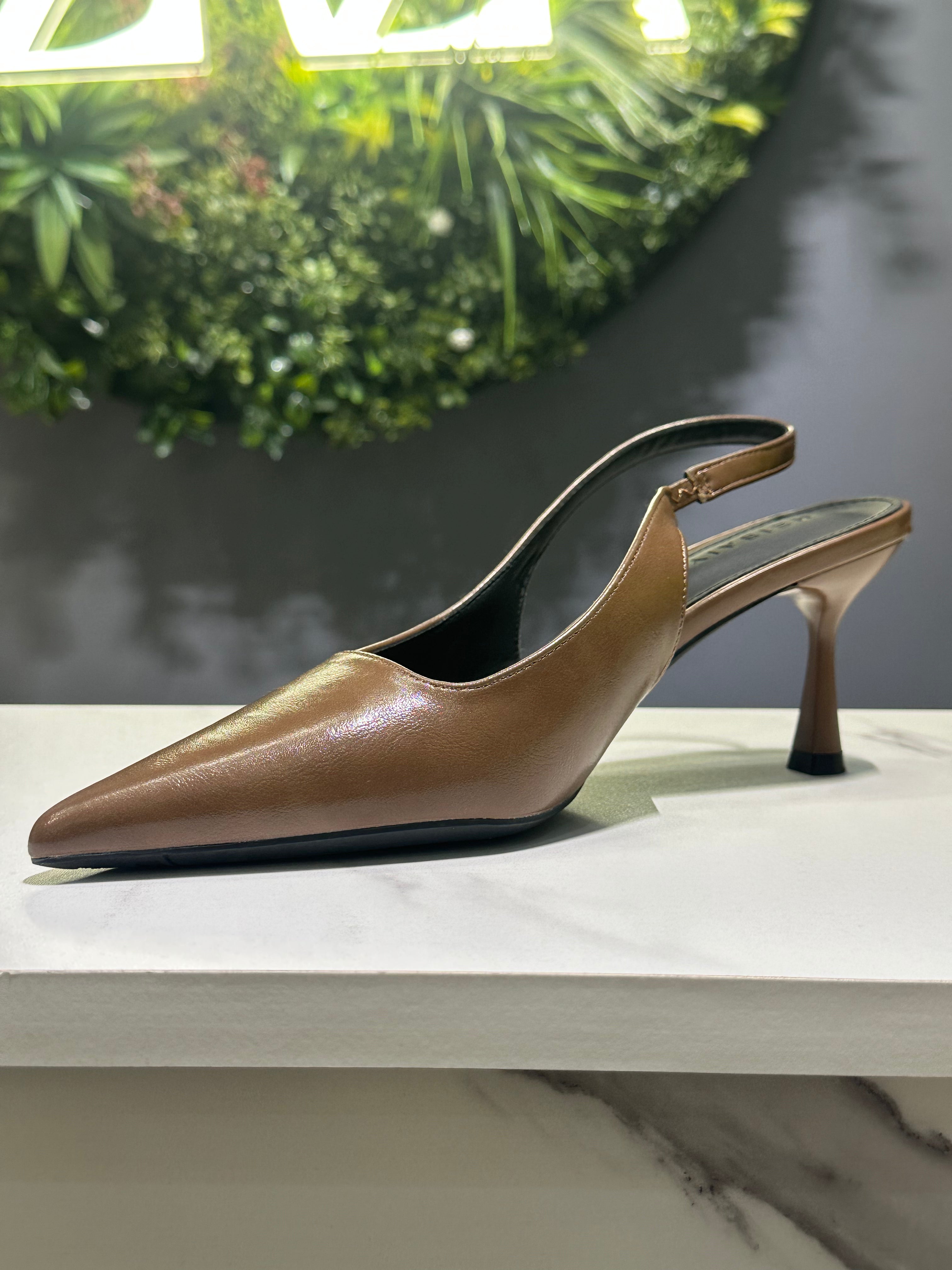 ZAZA Jane Pointed Slingback Heel