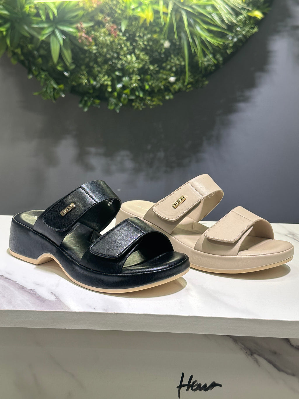 ZAZA Natalie Comfort Slide Sandal