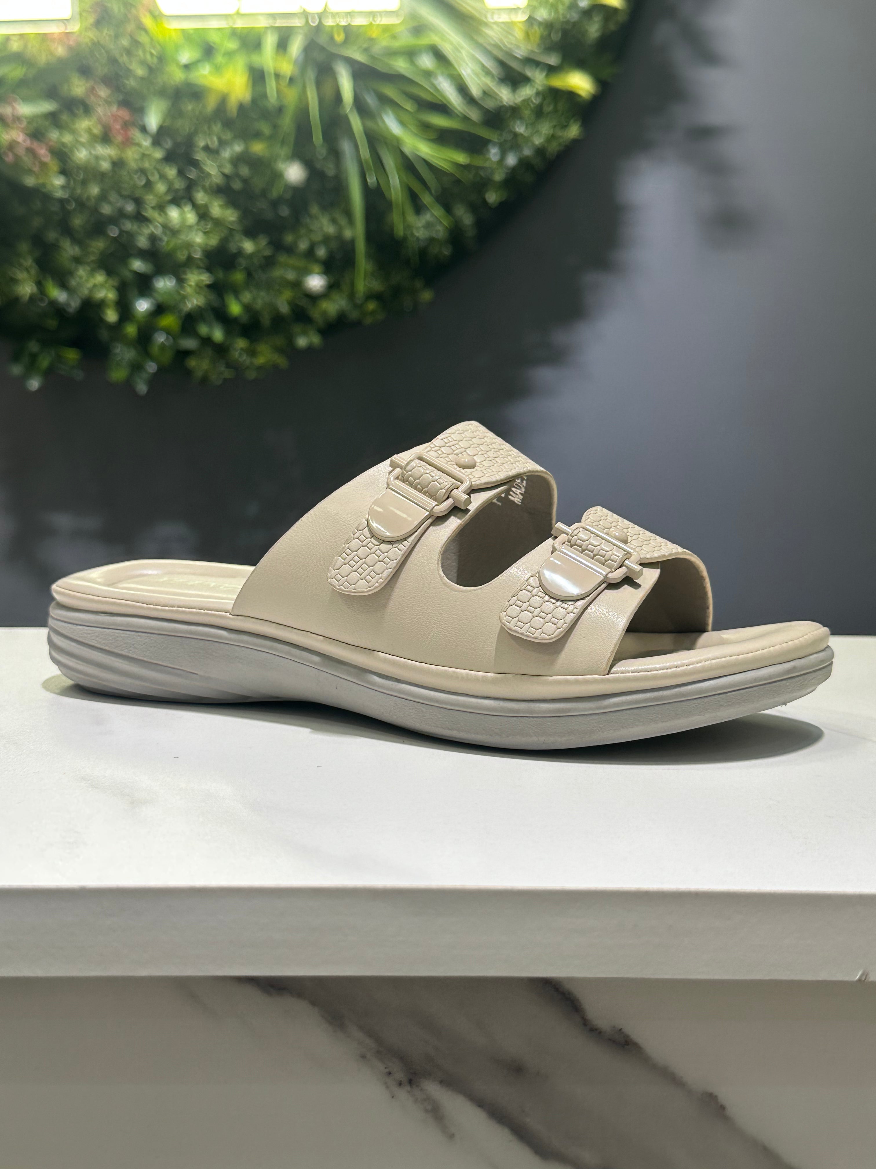 ZAZA Mallory Comfort Slide Sandal