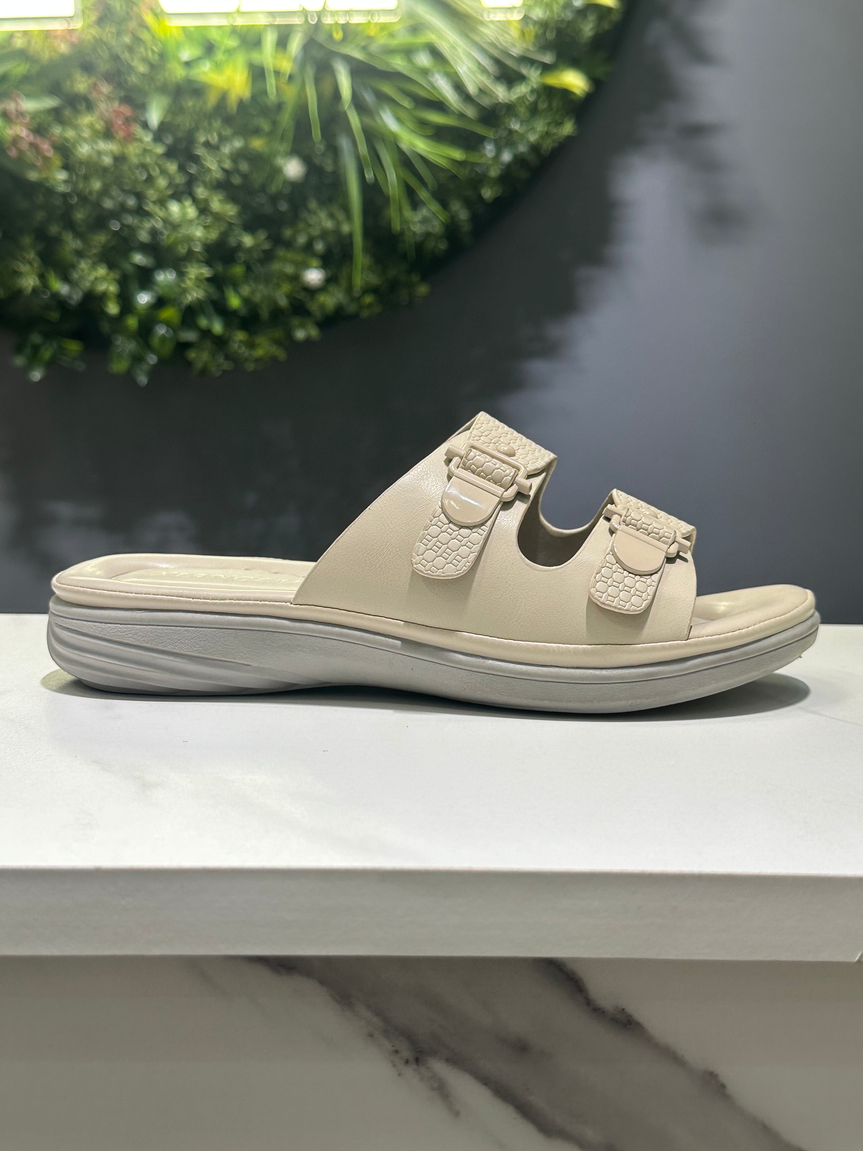 ZAZA Mallory Comfort Slide Sandal