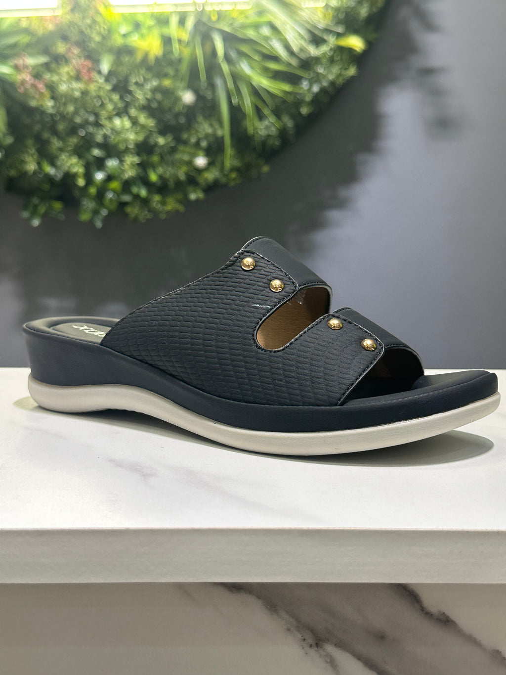 ZAZA Genesis Comfort Slide Sandal