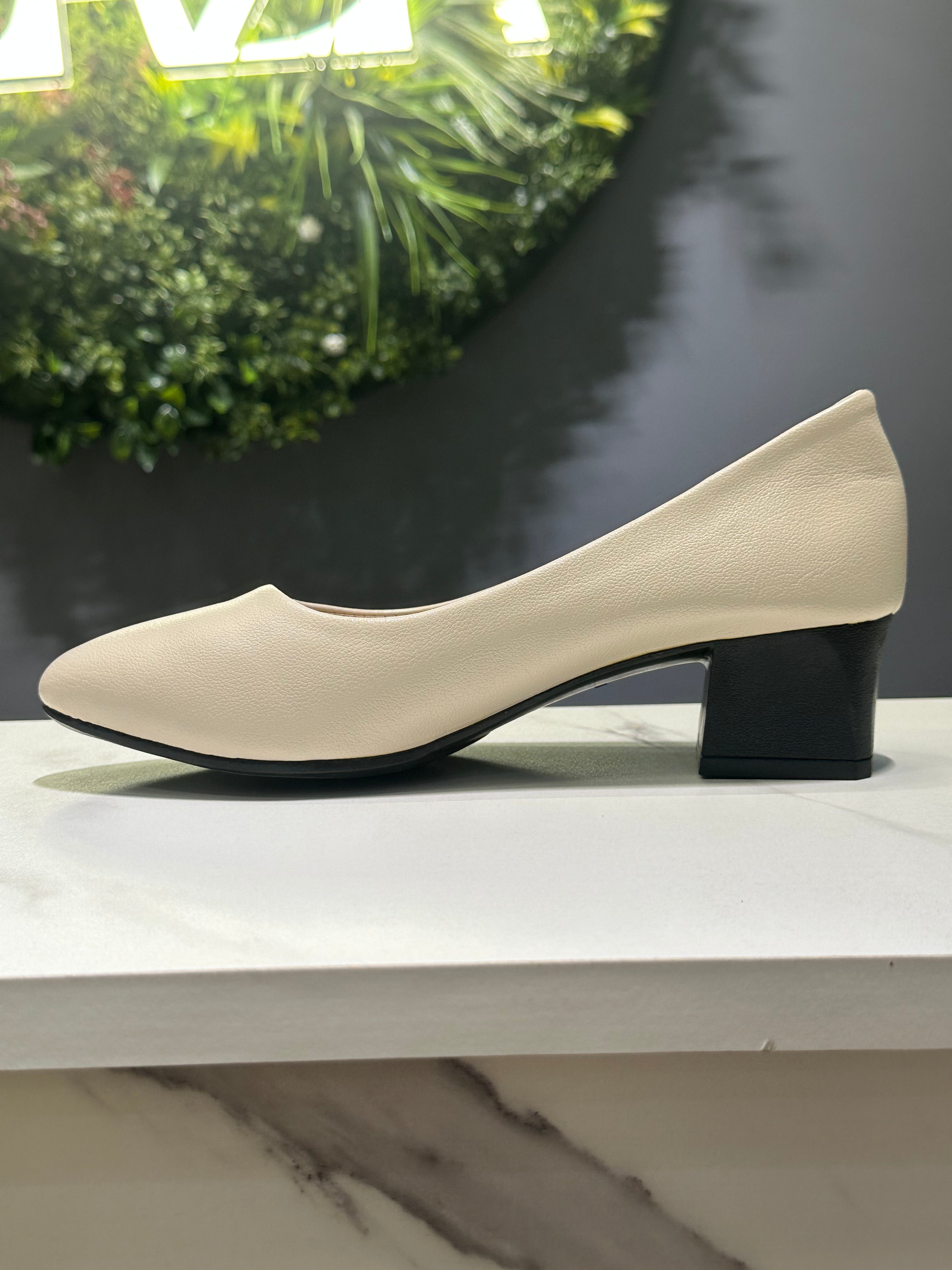 ZAZA Glenda Classic Block Heel Pump