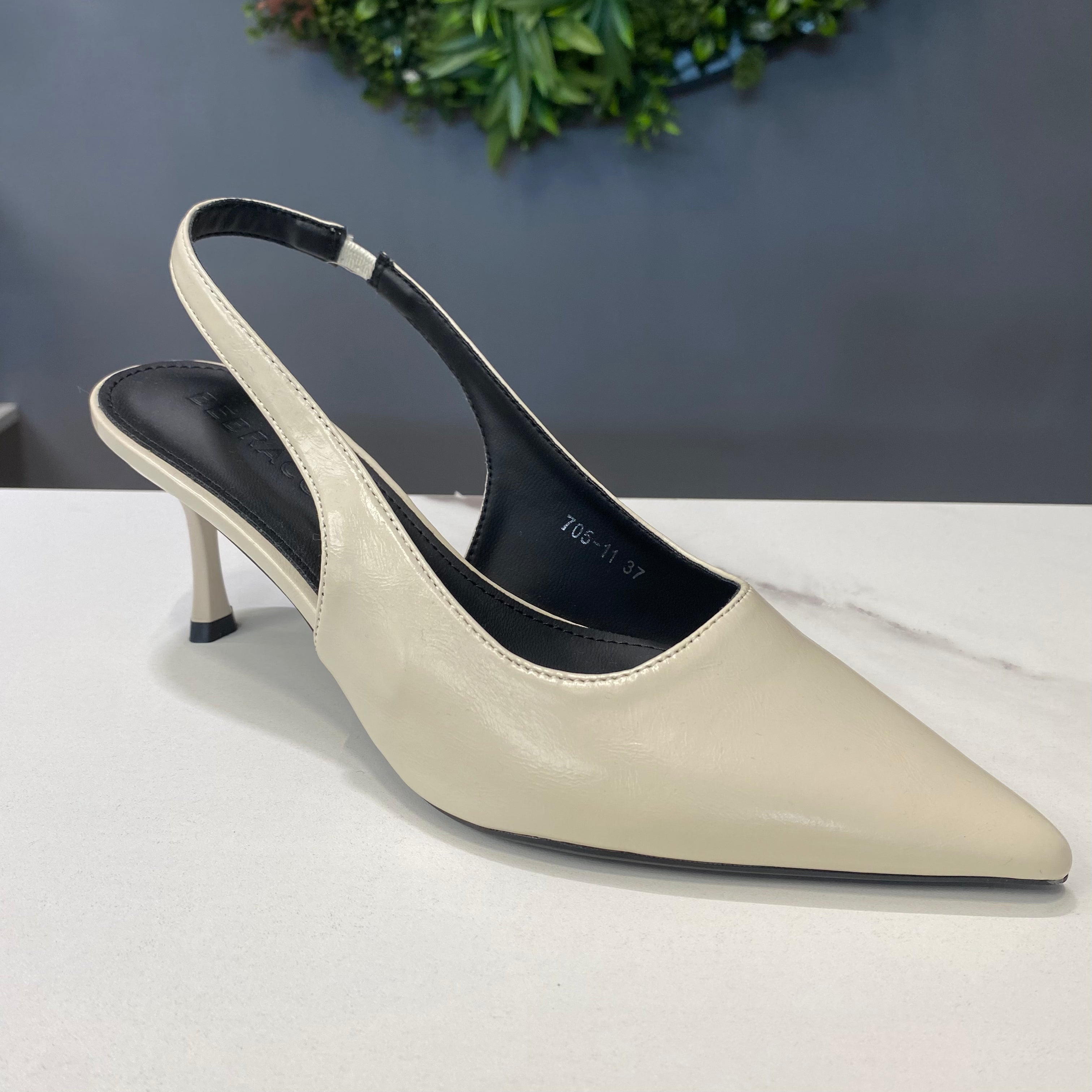 ZAZA Hailey – Classic Slingback Pointed Heels