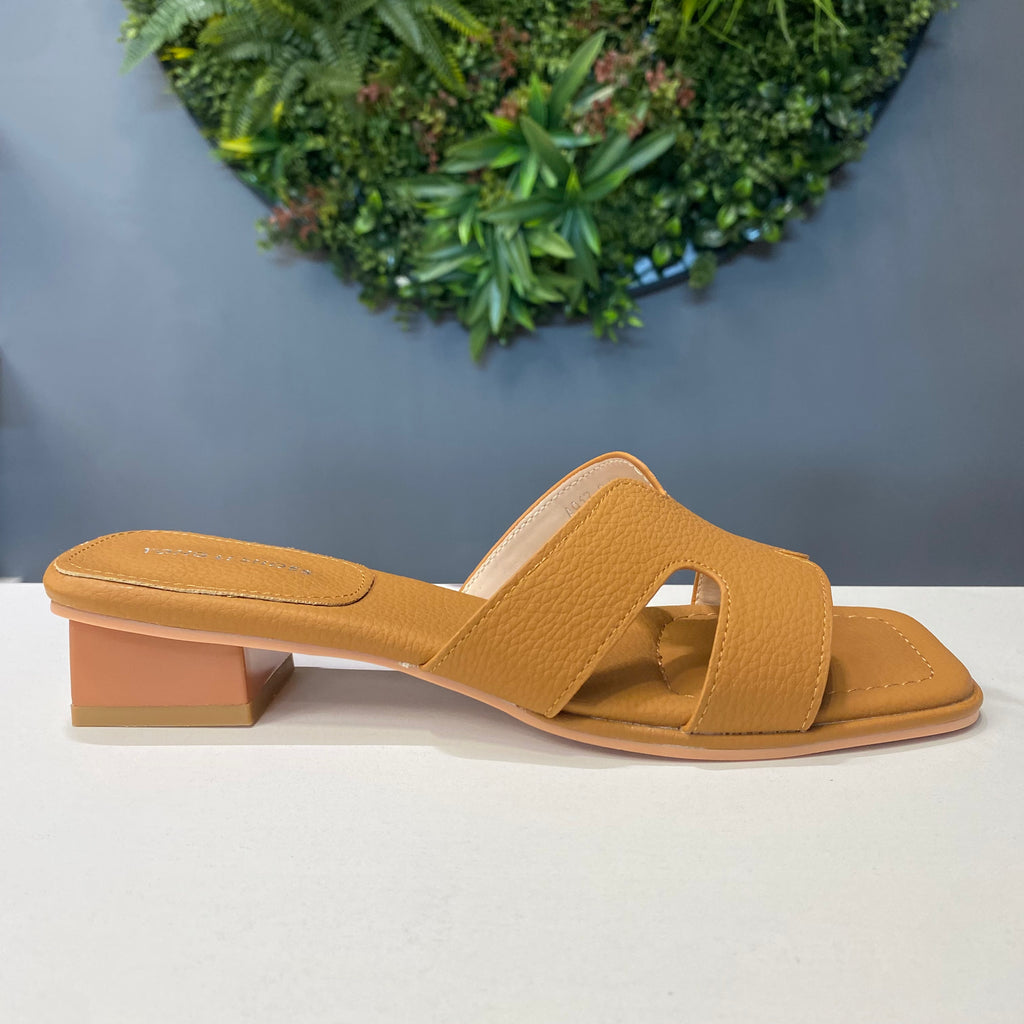 ZAZA Emily – Textured Cut-Out Block Heel Sandals