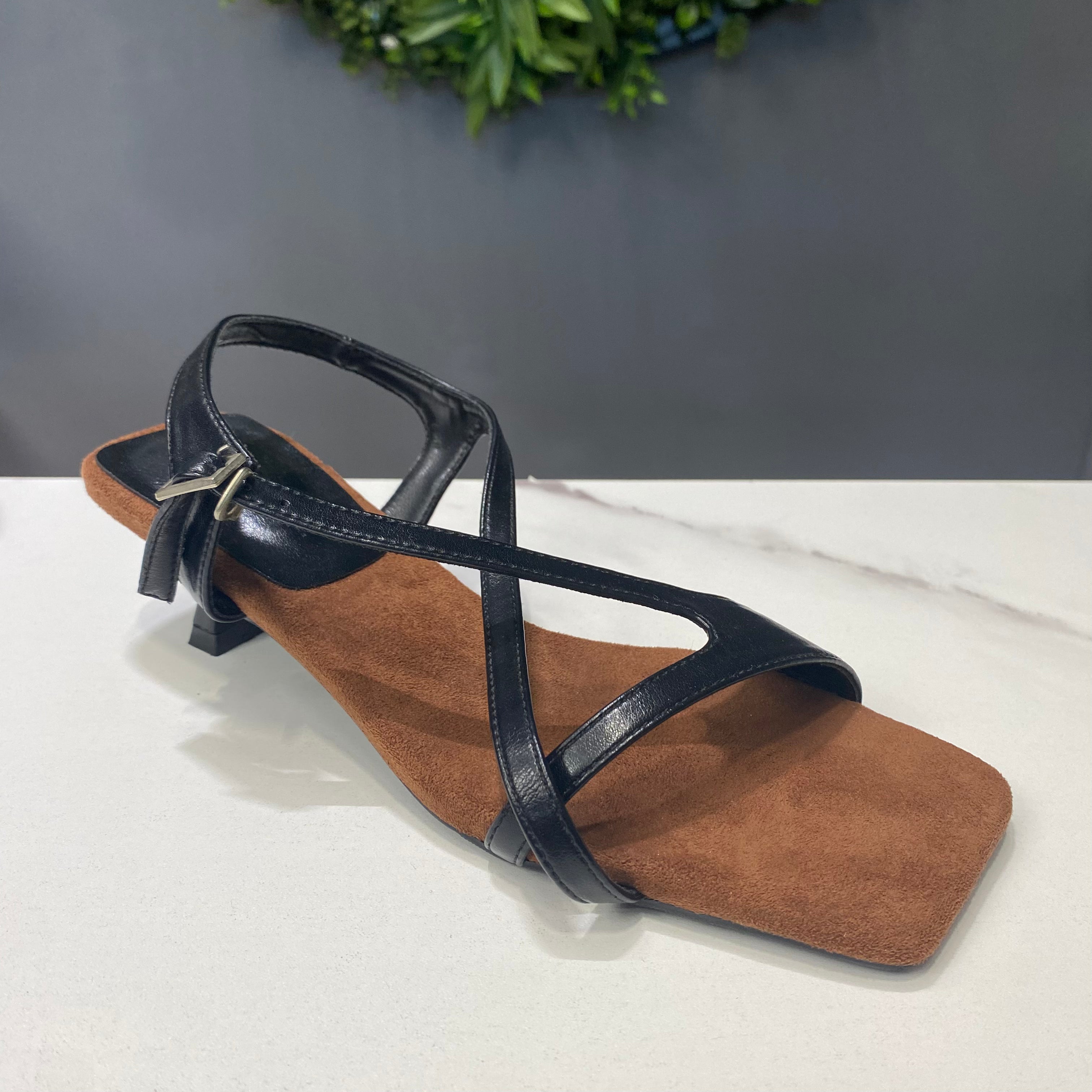 ZAZA Pandora – Minimal Cross Strap Sandals